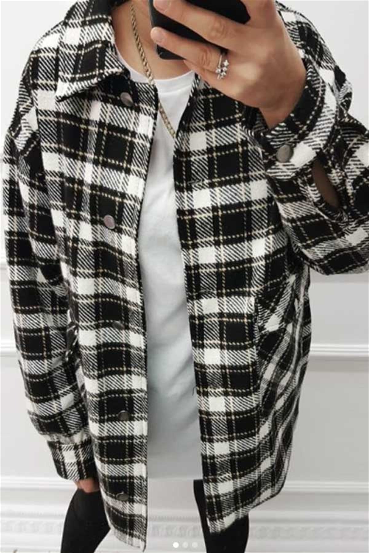 Astarlı Siyah Ekose Ceket