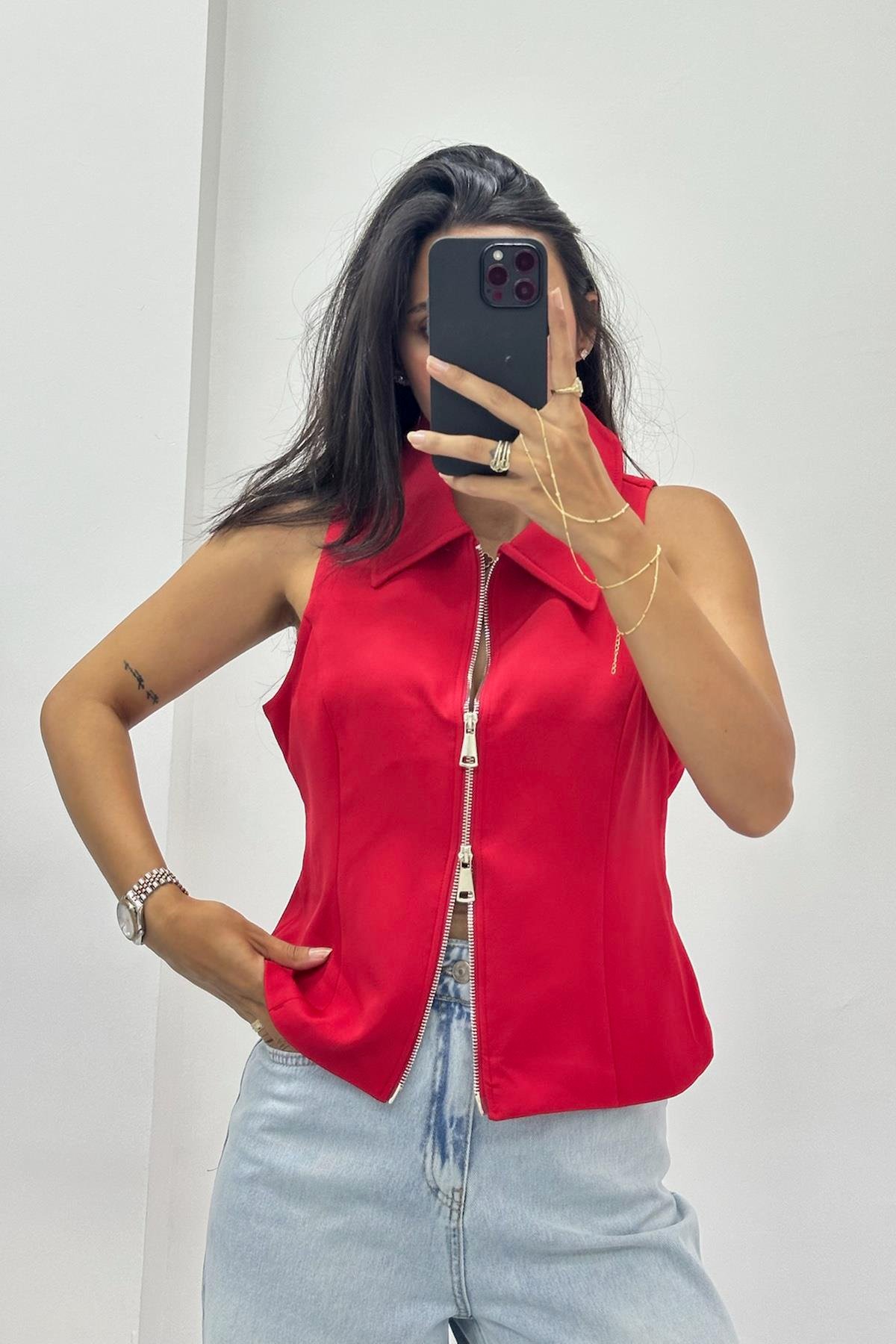 Çift Fermuarlı Yakalı Kırmızı Yelek