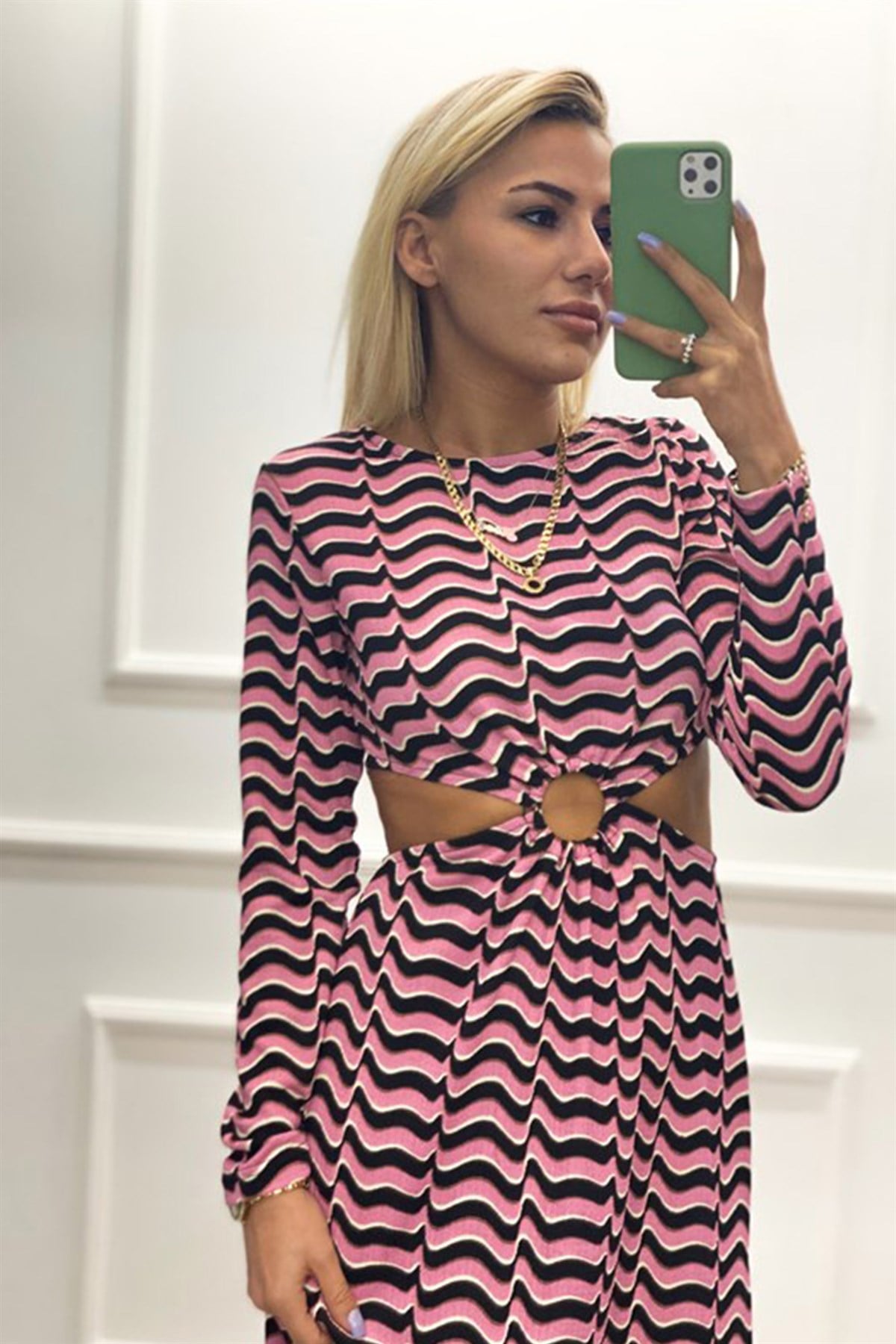 Bel Dekolteli Pembe ElbiseELBİSE
