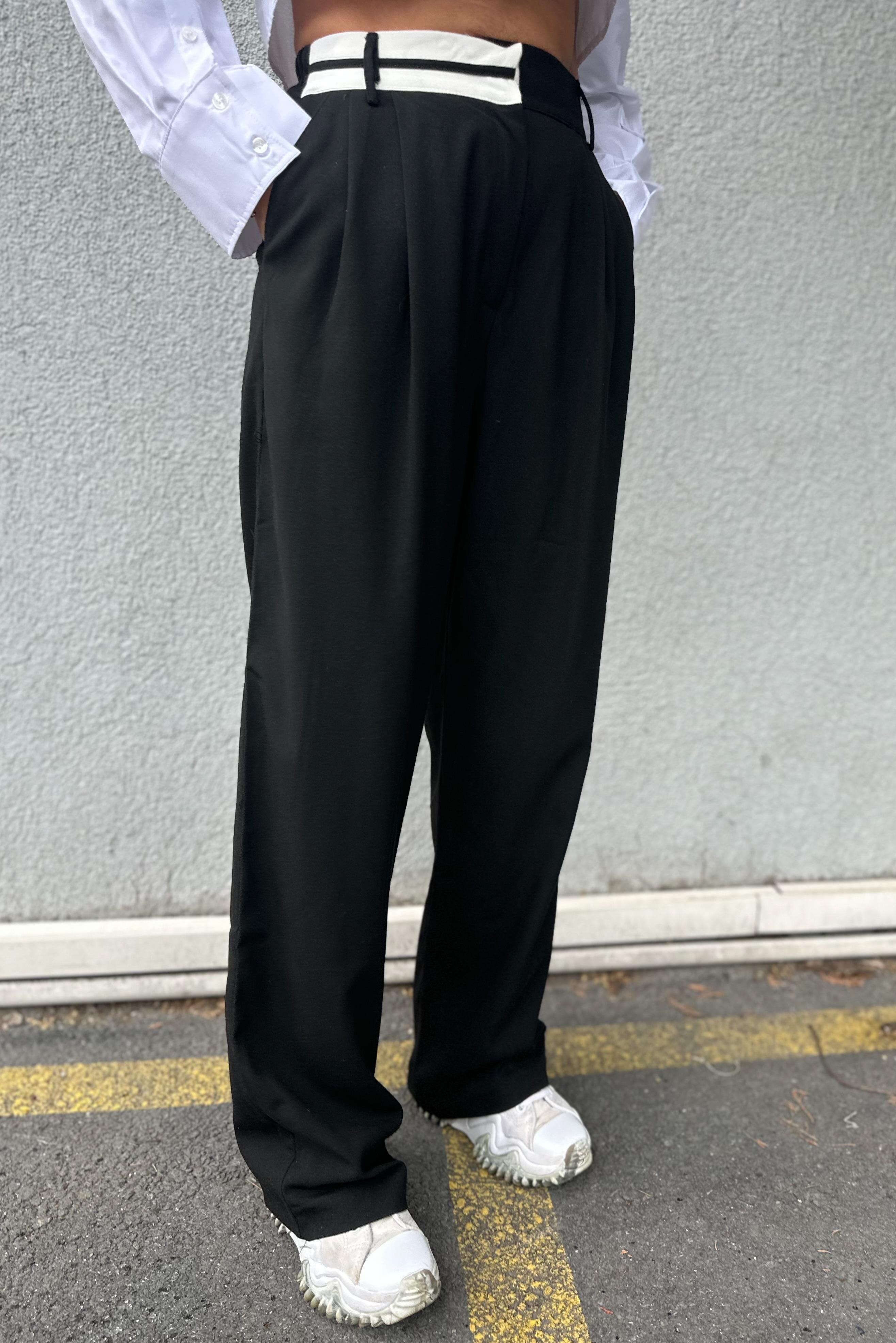 Bel Detaylı Şeritli PantolonYENİ GELENLER