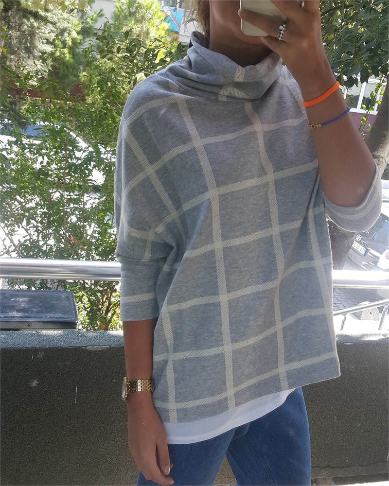 Büyük Ekose Bogazlı Sweat