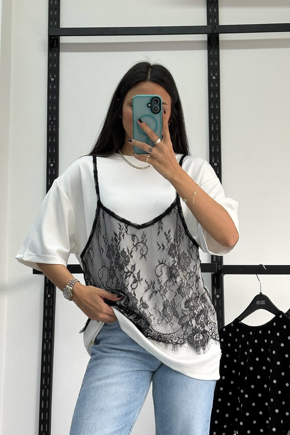 Dantel Atlet Detaylı Ekru Tshirt