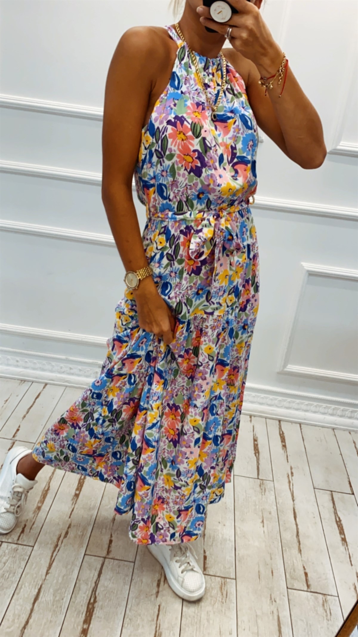 Çiçek Desen Midi Boy Boyun Detay Elbise