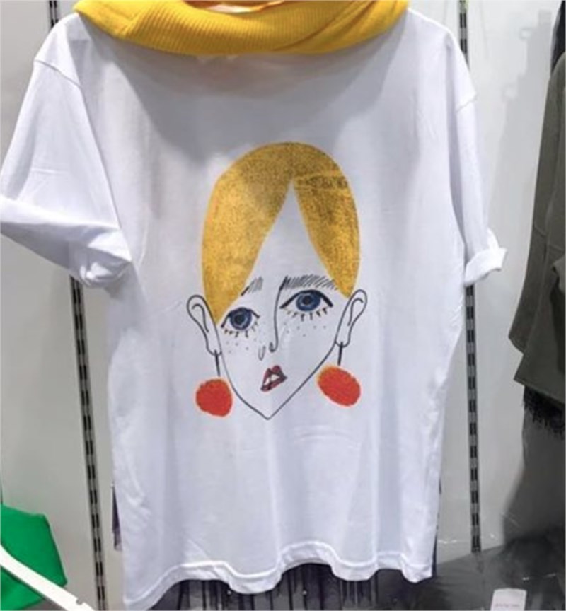 Çilli Küpeli Kız Tshirt