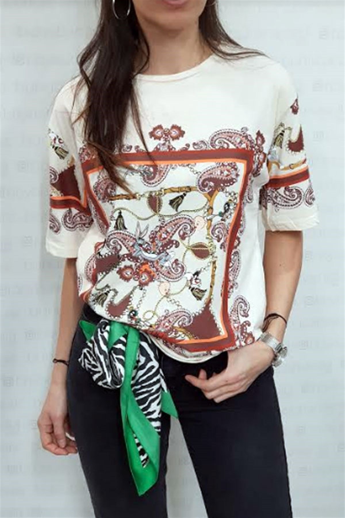 Çoklu Looney Tshirt