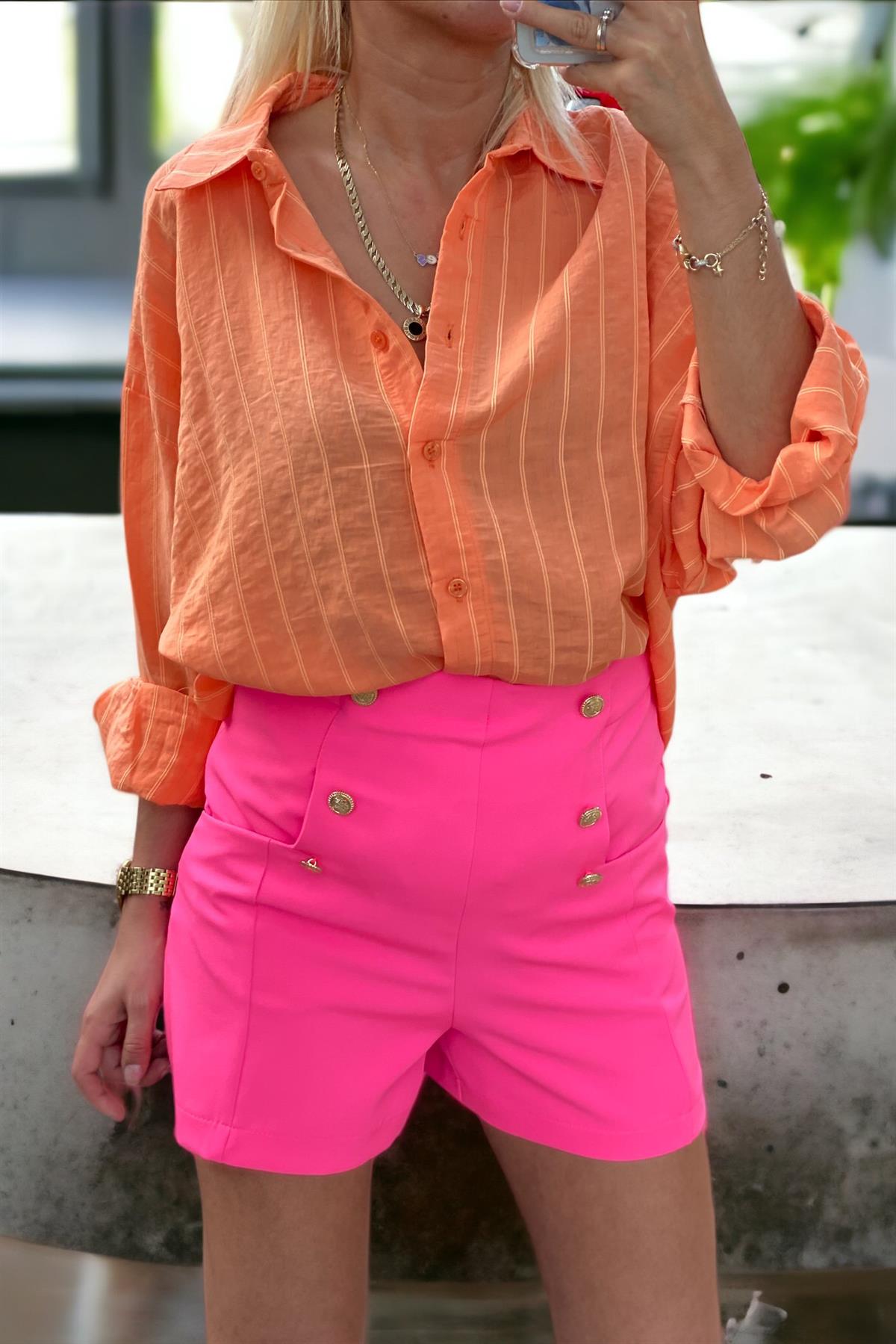 Düğme Detaylı Fuşya ŞortŞORTLAR