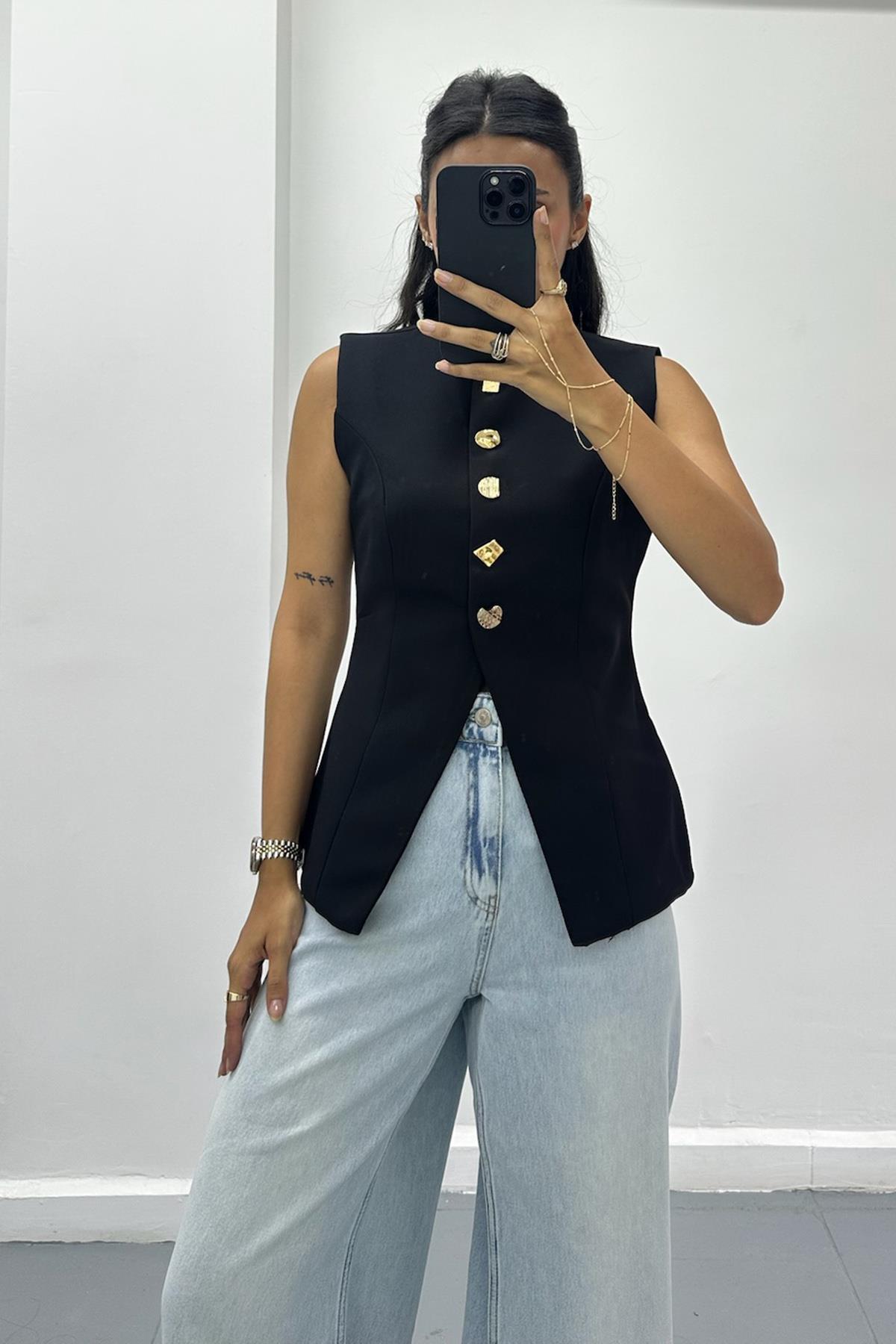 Üçgen Düğmeli Siyah Blazer Yelek