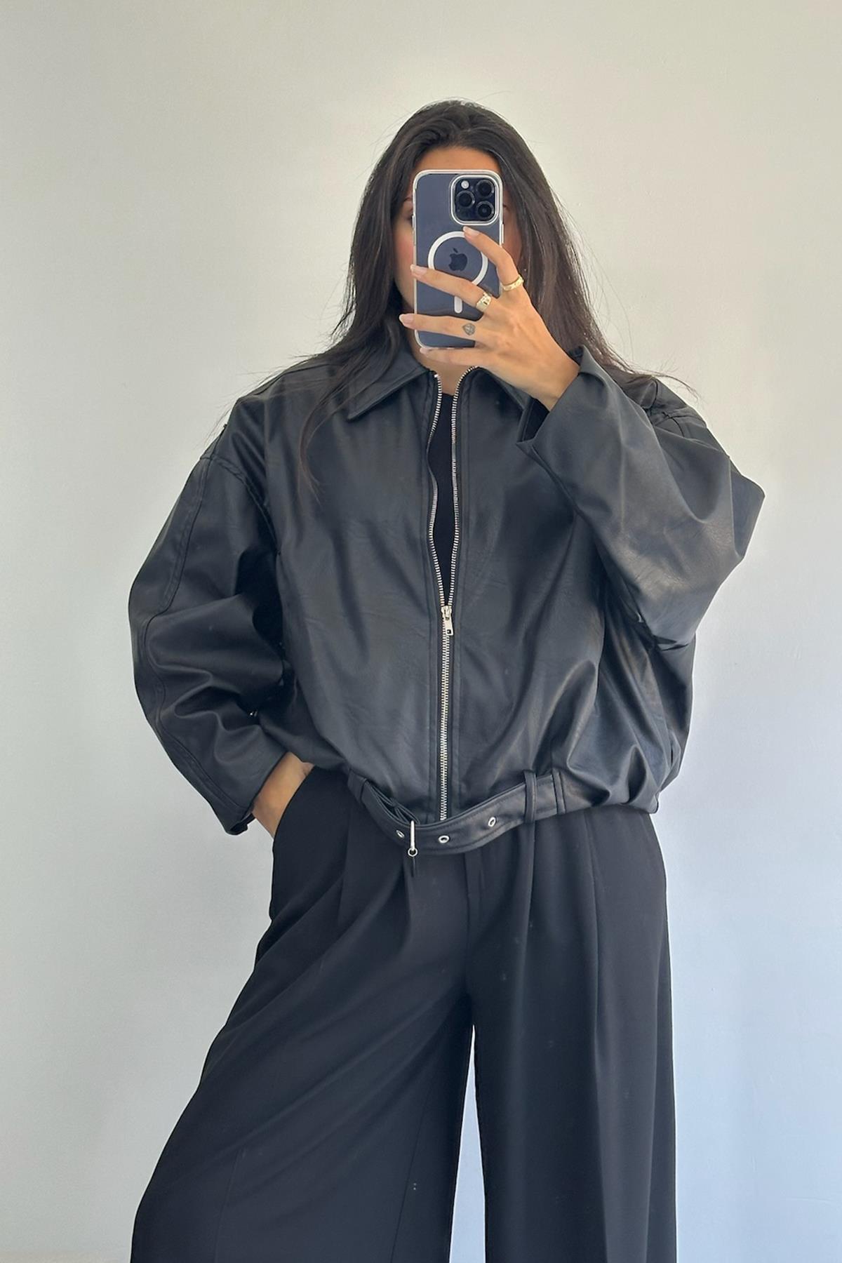 Kemerli Deri Siyah Bomber Ceket