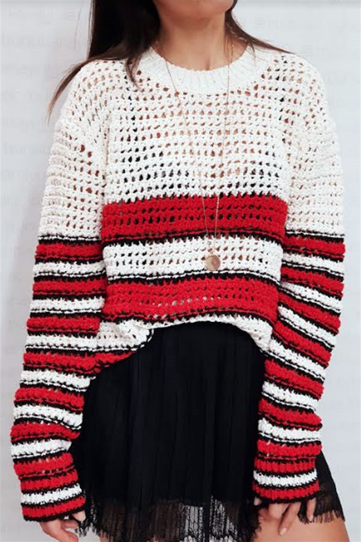 File Örme Kırmızı Şeritli Triko