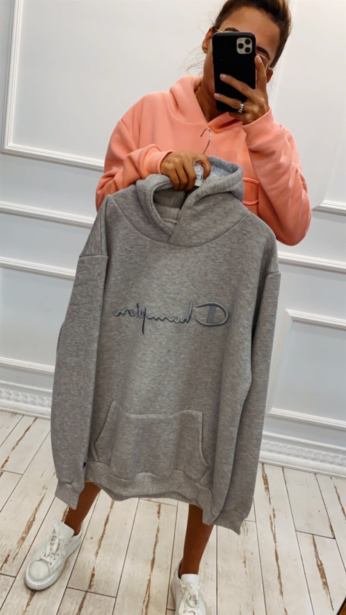 Gri Logolu Kapüşonlu Sweat