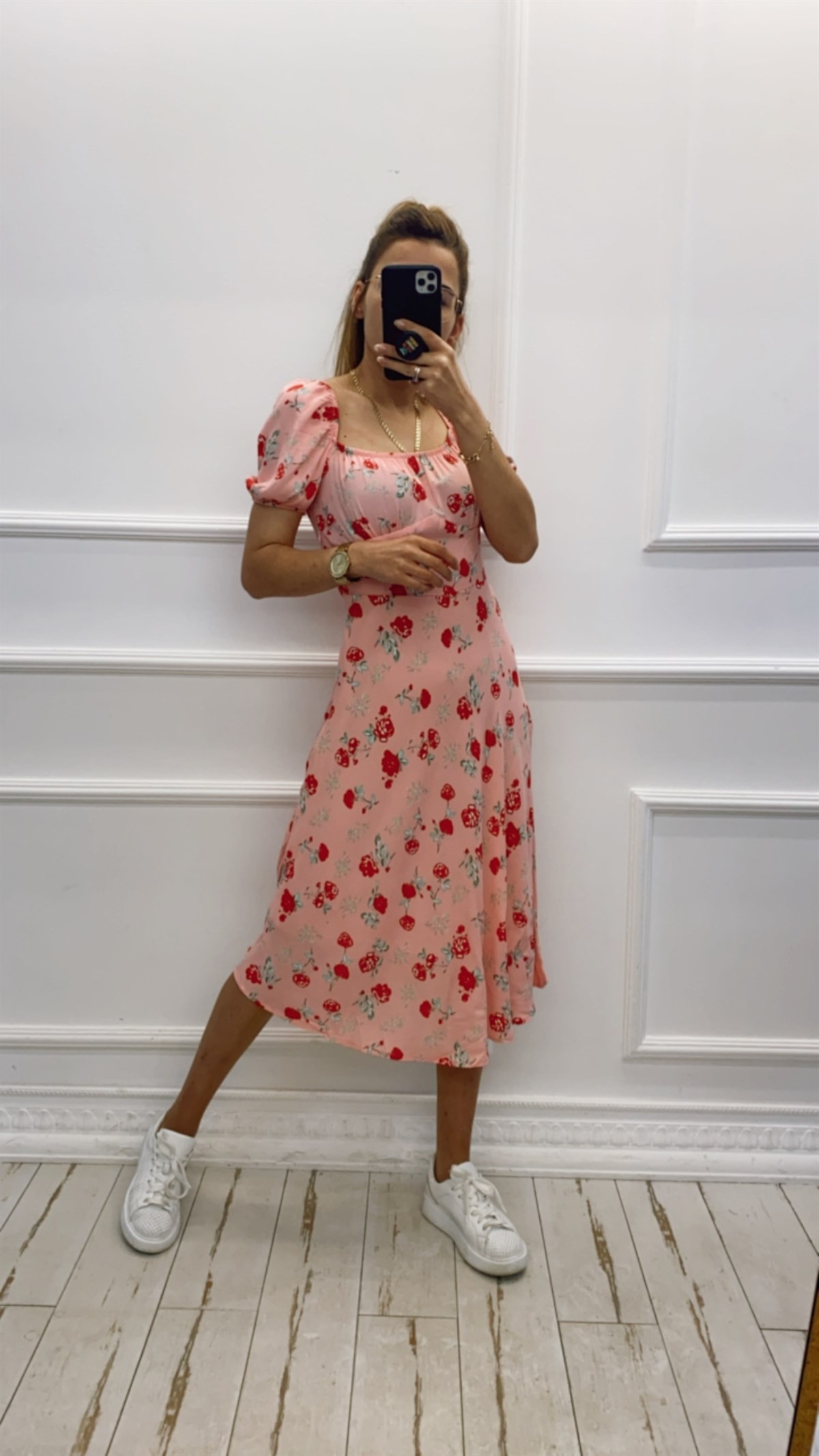 Gül Desen Viskon Kare Yaka Midi Elbise