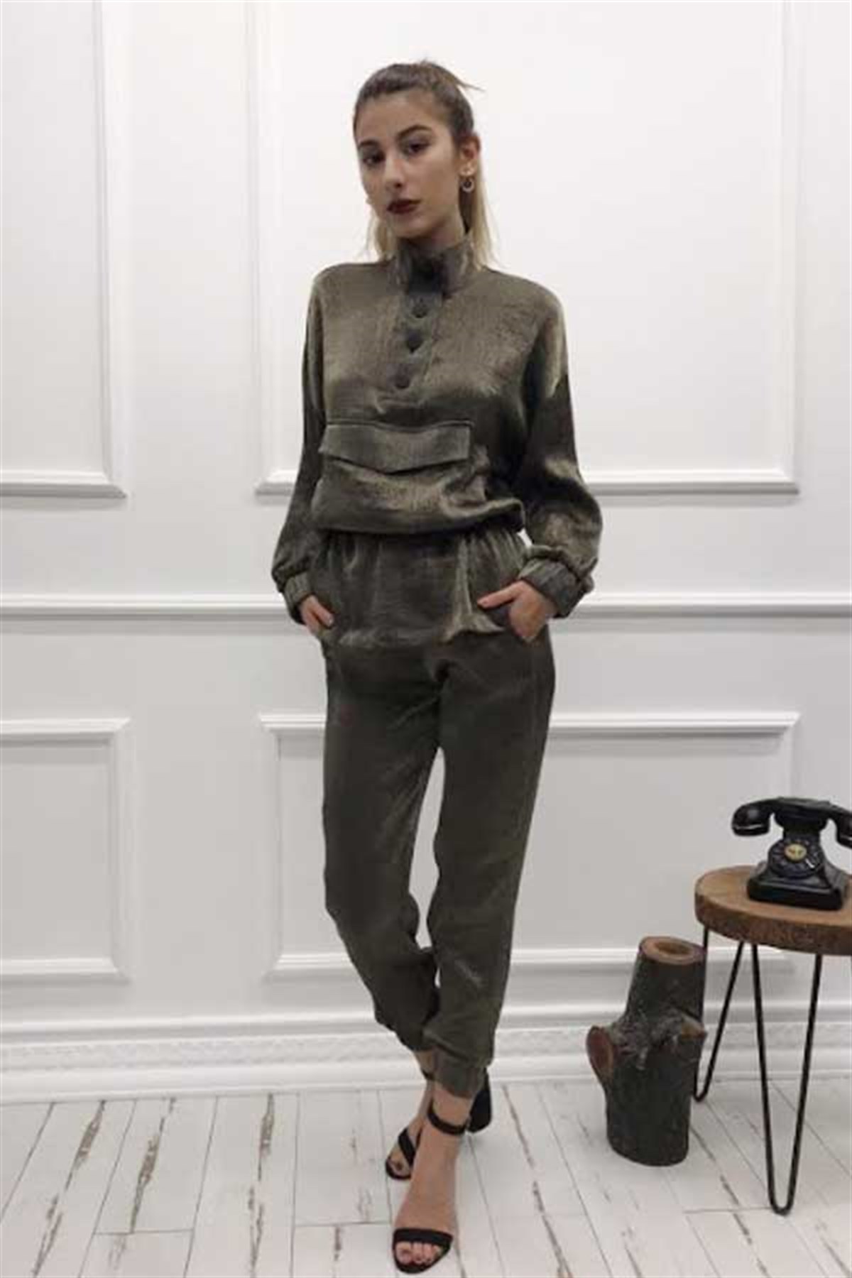 Jakarlı Pantalon Bluz Takım