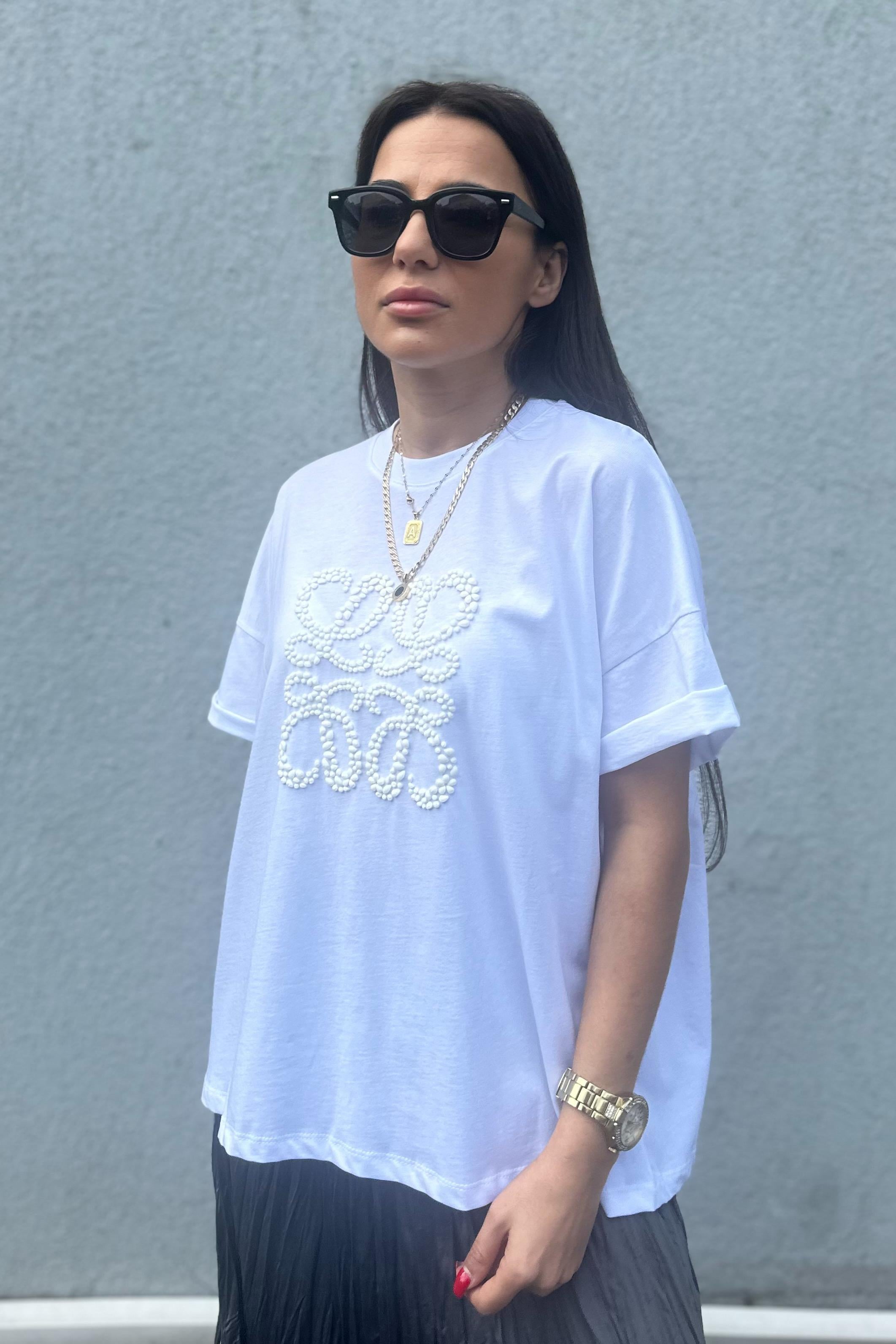 Kabartma Logolu Basic TshirtTSHİRT