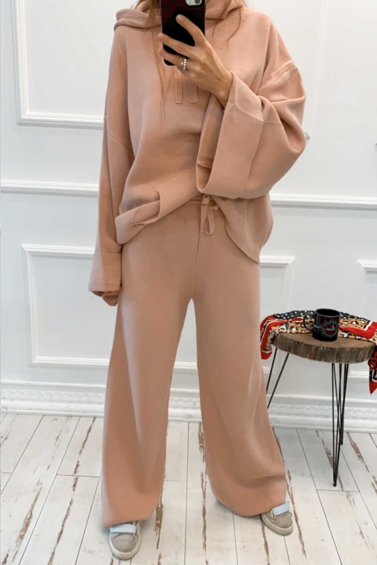 Kapşonlu Pudra Takım