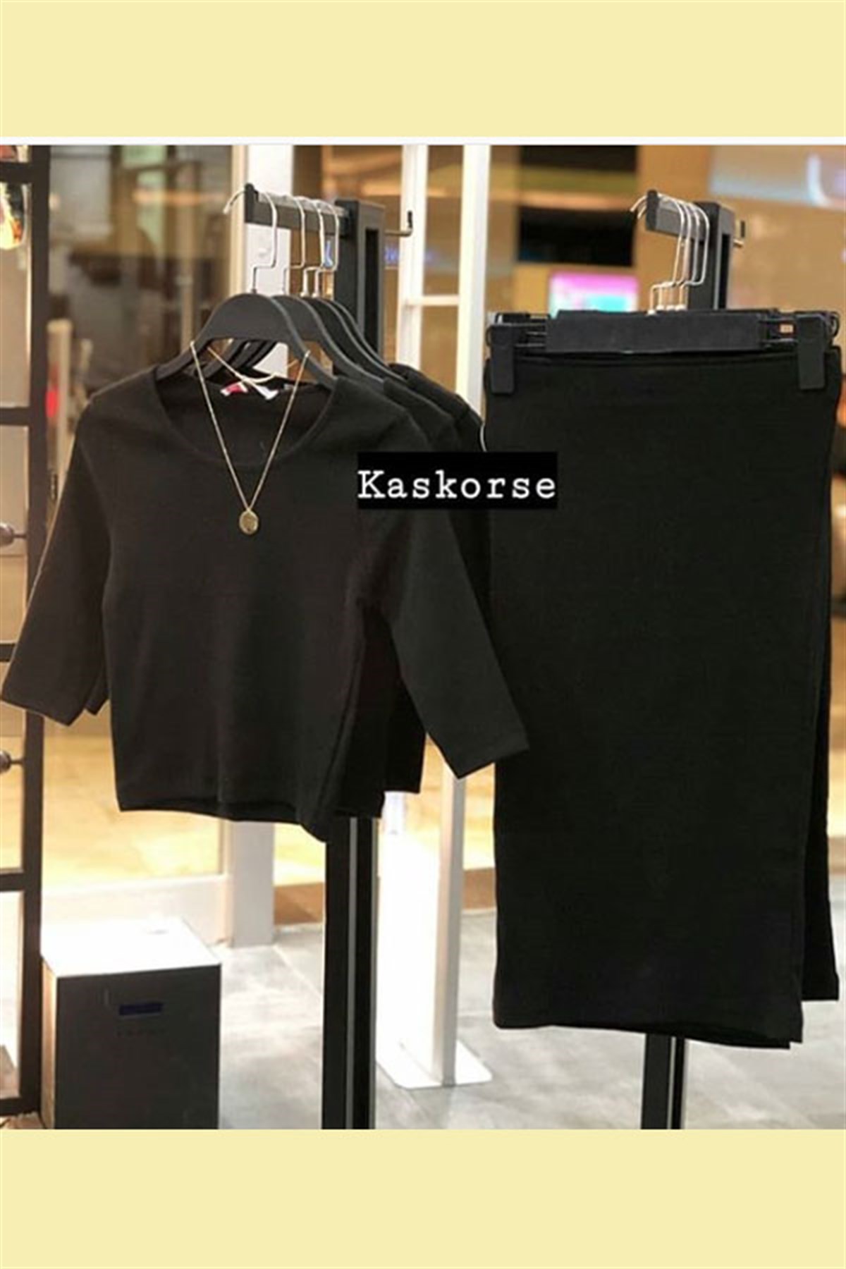 Kaşkorse Crop Bluz Etek Takım