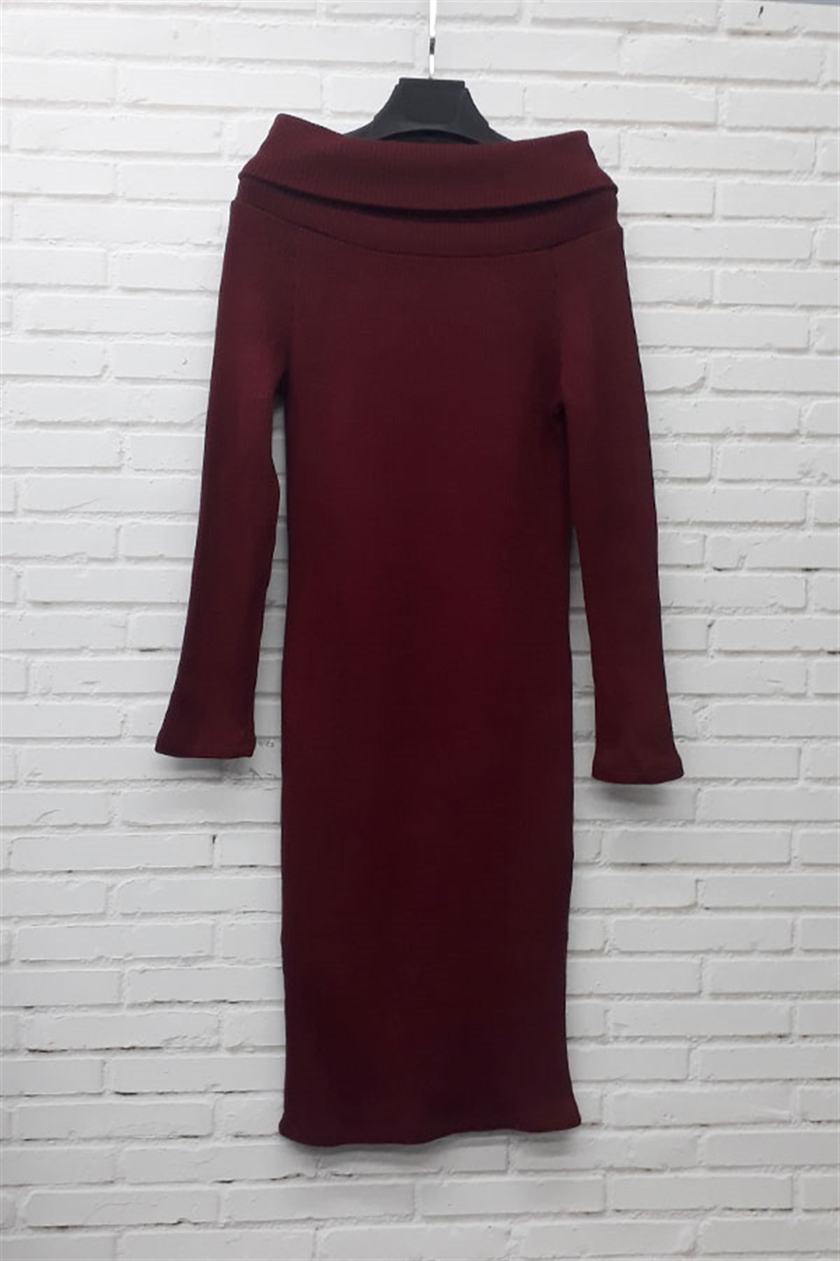 Kaşkorse Madonna Yaka Bordo Elbise