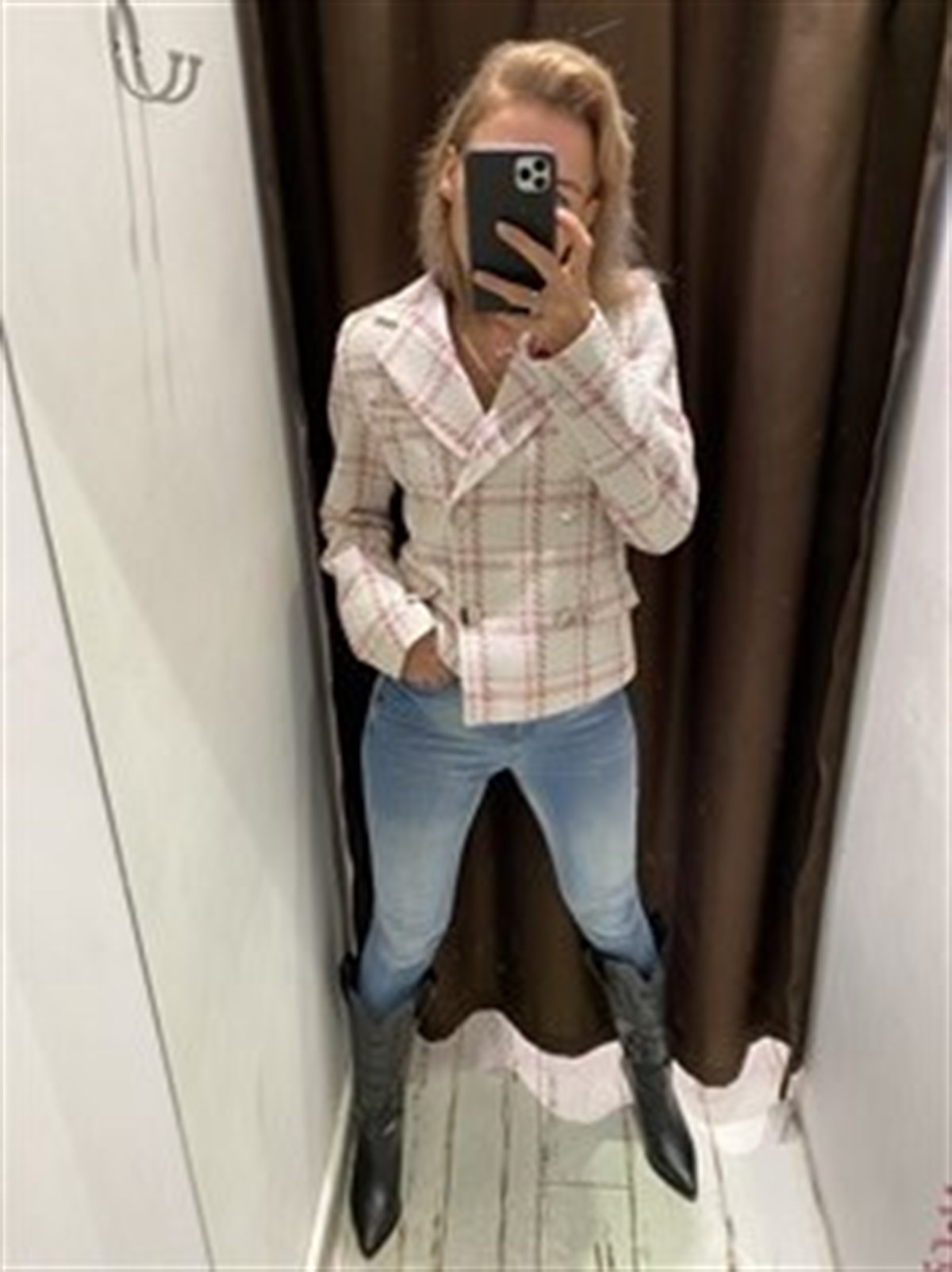 Kırmızı Kısa 4 Düğmeli CeketMONT/CEKET