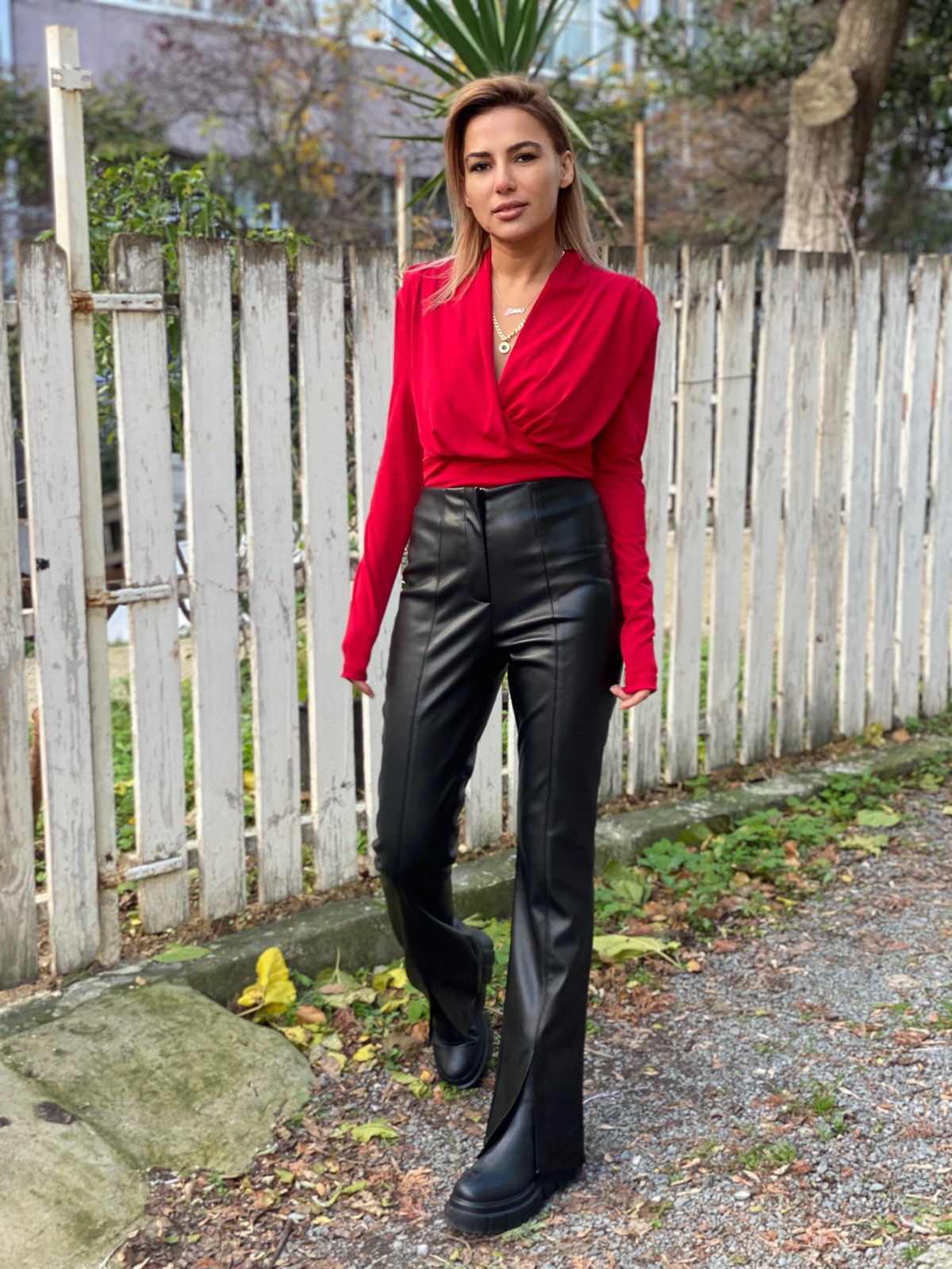 Kırmızı Kruvaze BluzBLUZ