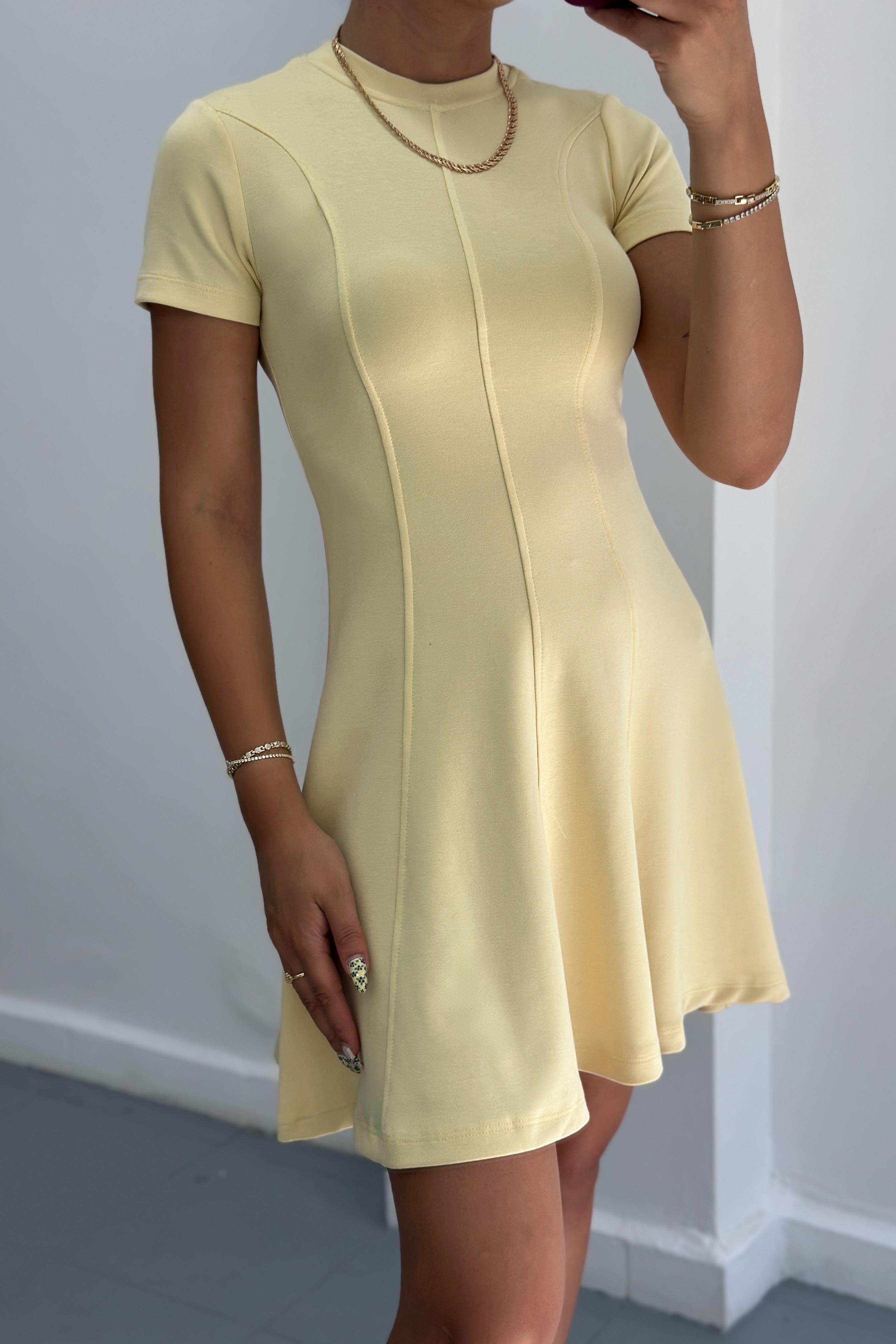 Kloş Sarı Kısa ElbiseELBİSE