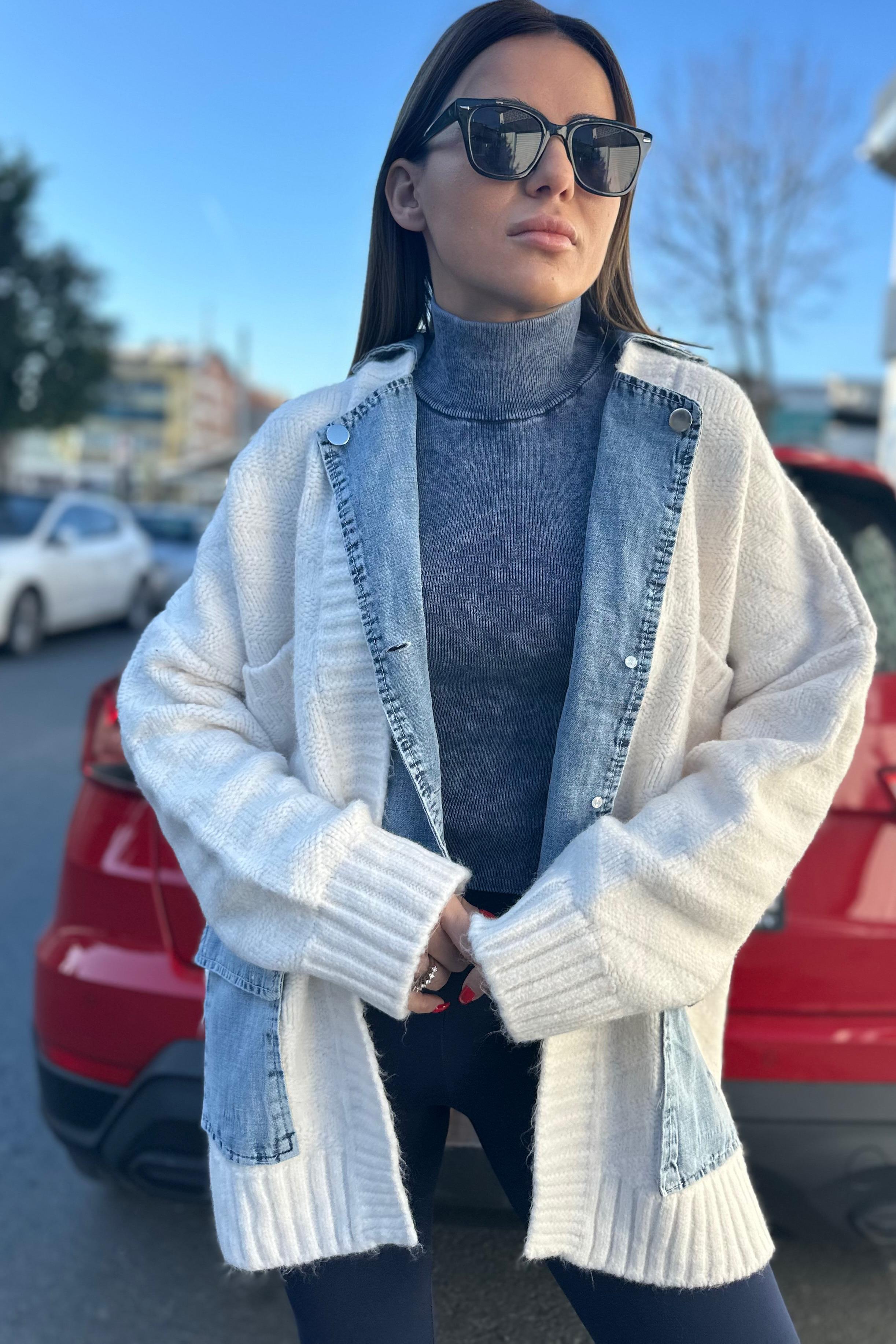 Kol Detaylı Ekru HırkaYENİ GELENLER