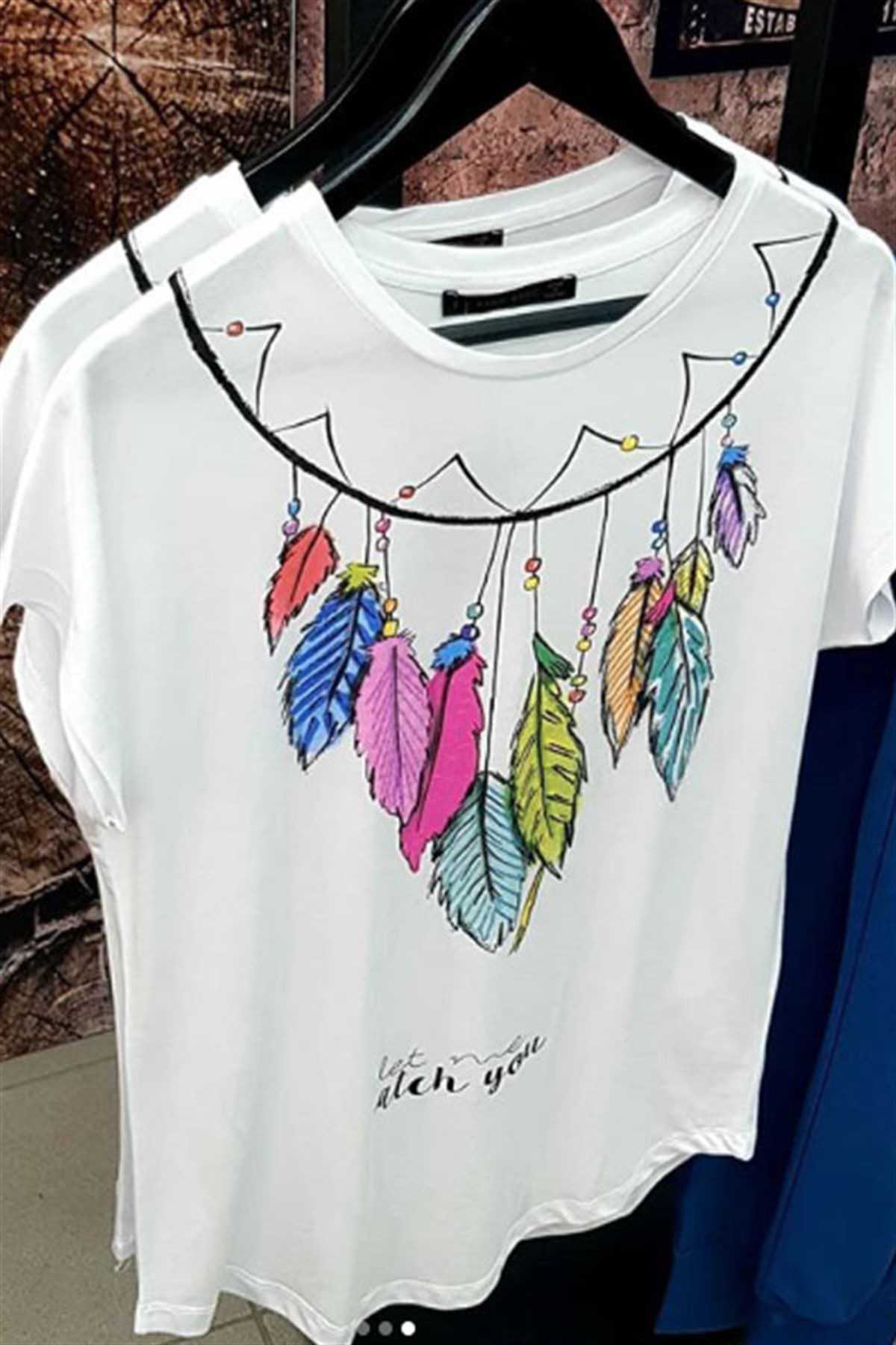 Kuş Tüyü Baskılı Tshirt