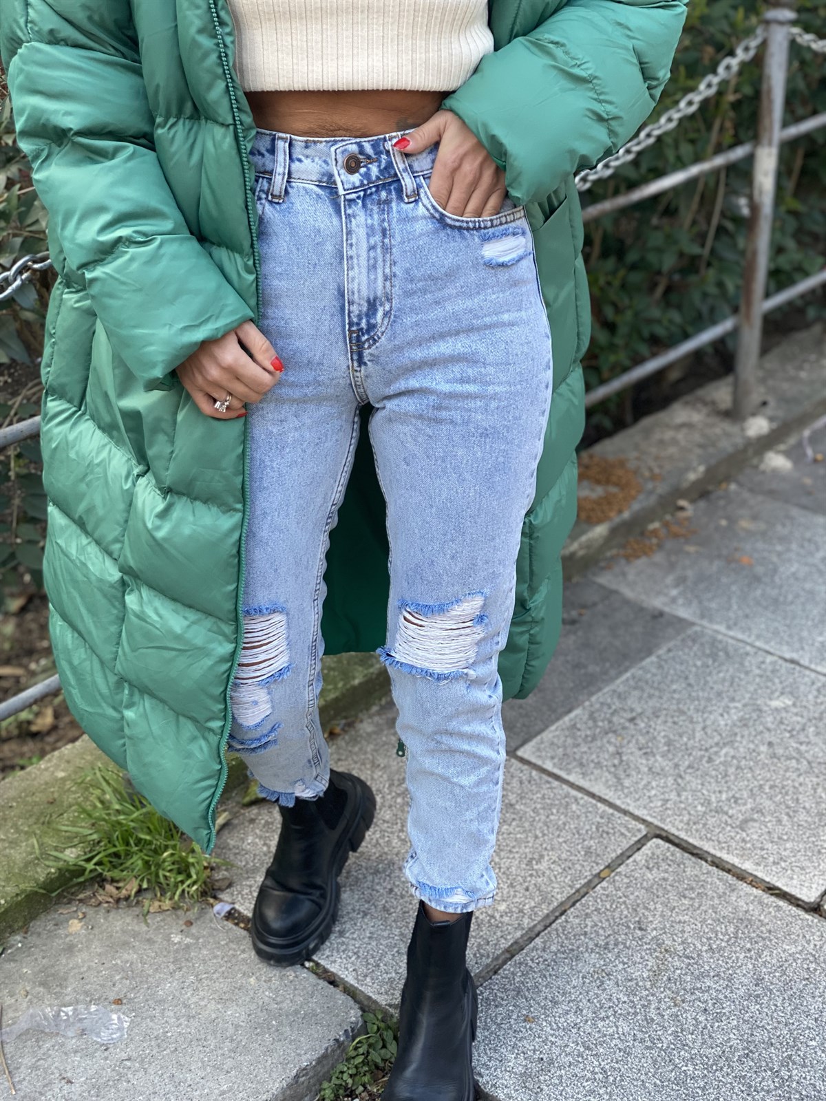 Lazer Kesikli JeanJEAN