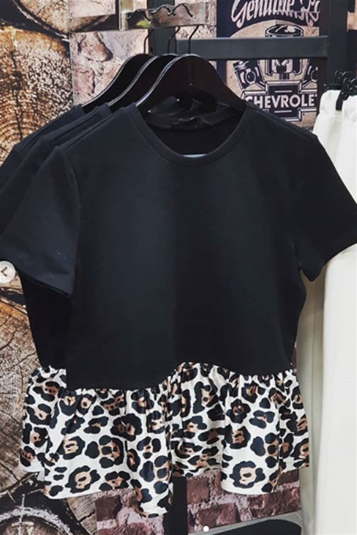 Leopar Detaylı Peplum Bluz