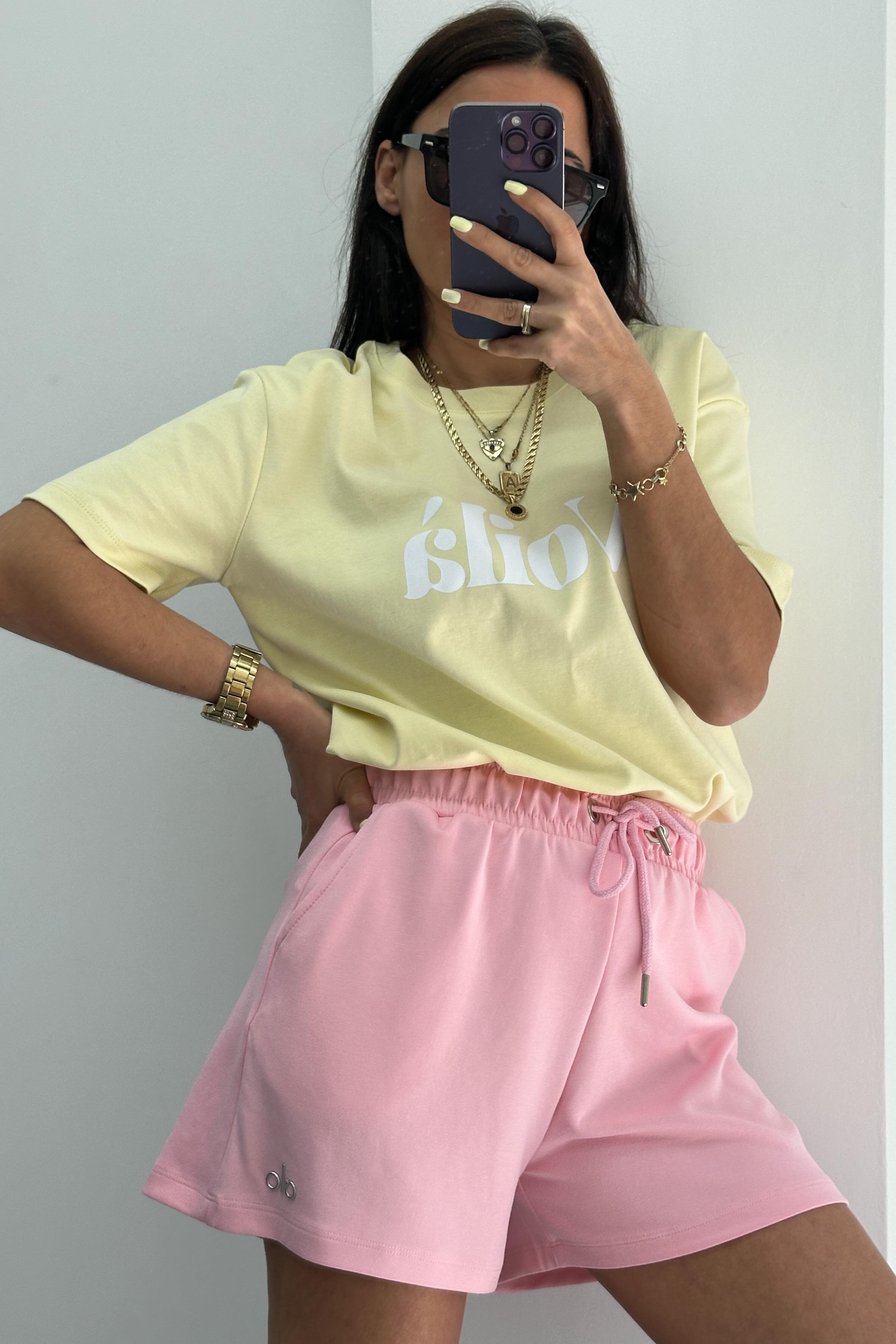 Logolu Pembe Kısa ŞortŞORTLAR