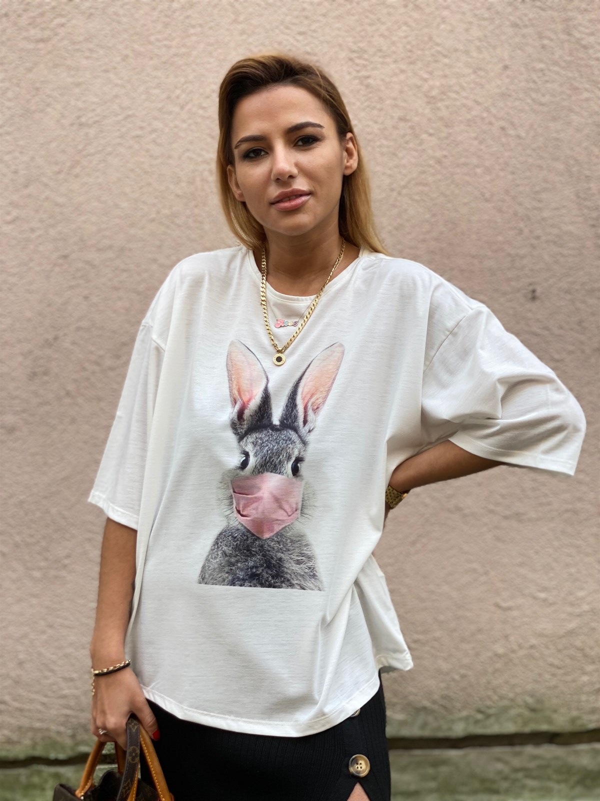 Maskeli Tavşan Baskılı Salaş Kesim TshirtTSHİRT