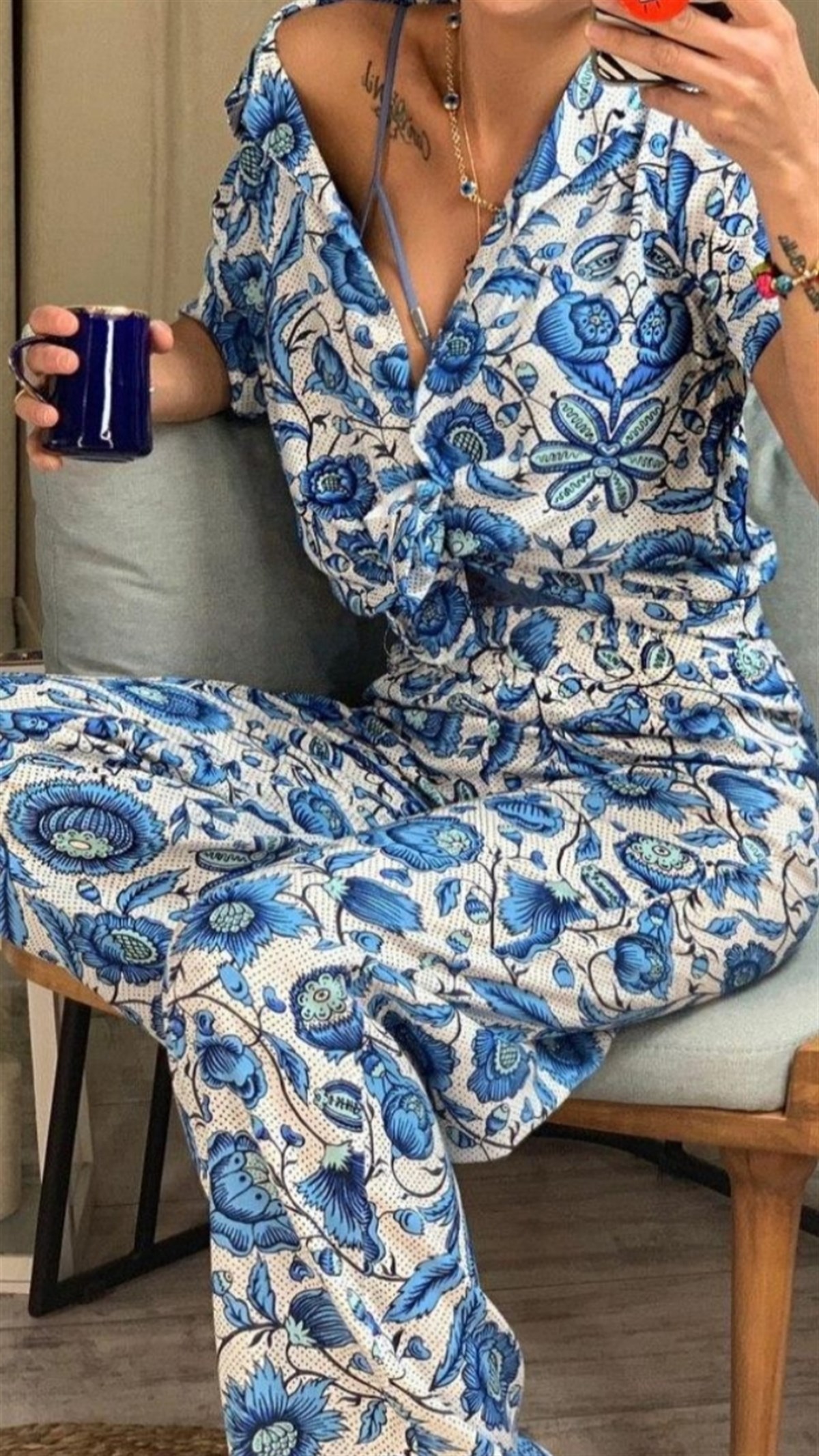 Mavi Desenli Bluz Pantolon Takım
