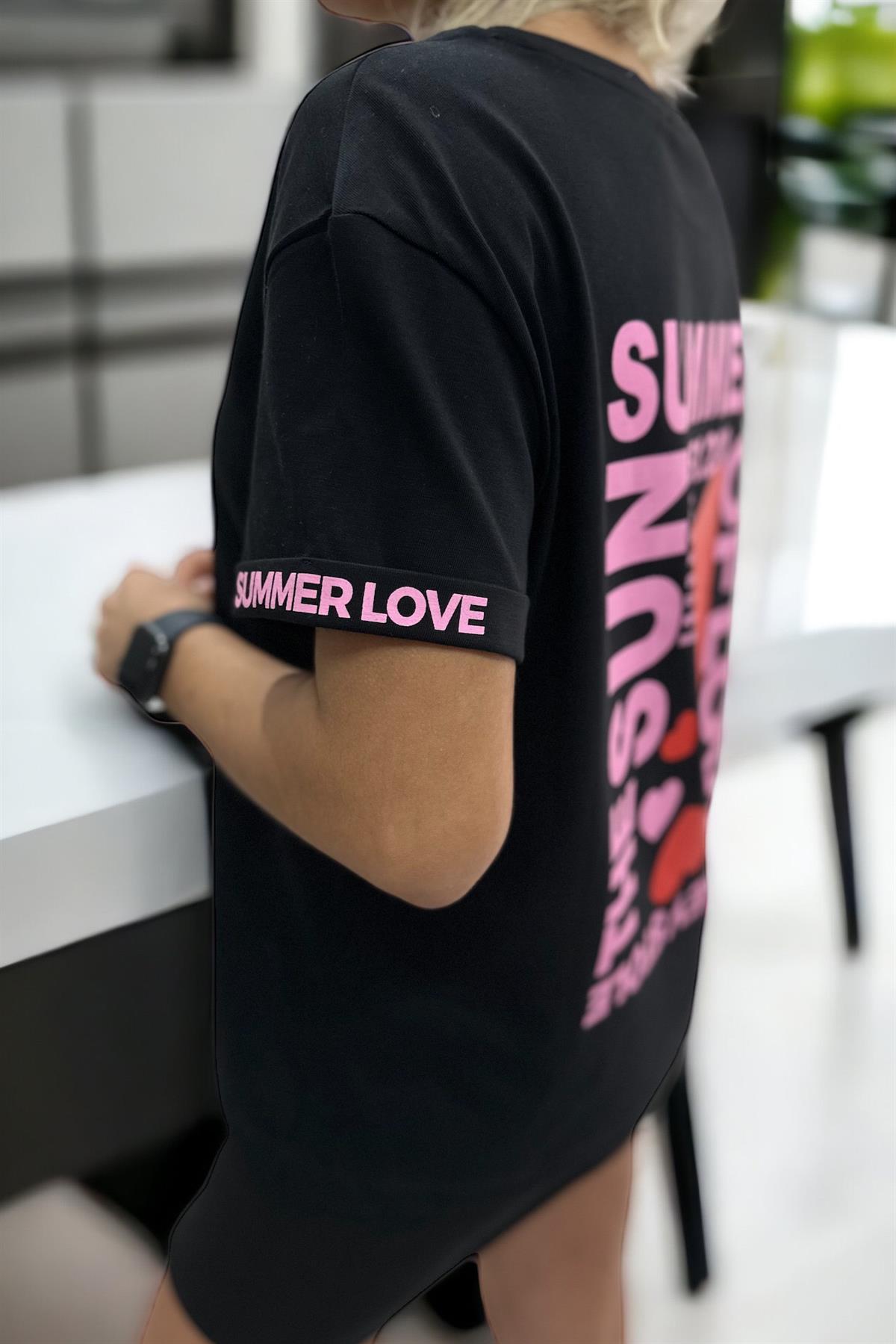 Minik Kalpli Sırtı Baskılı Siyah TshirtTSHİRT