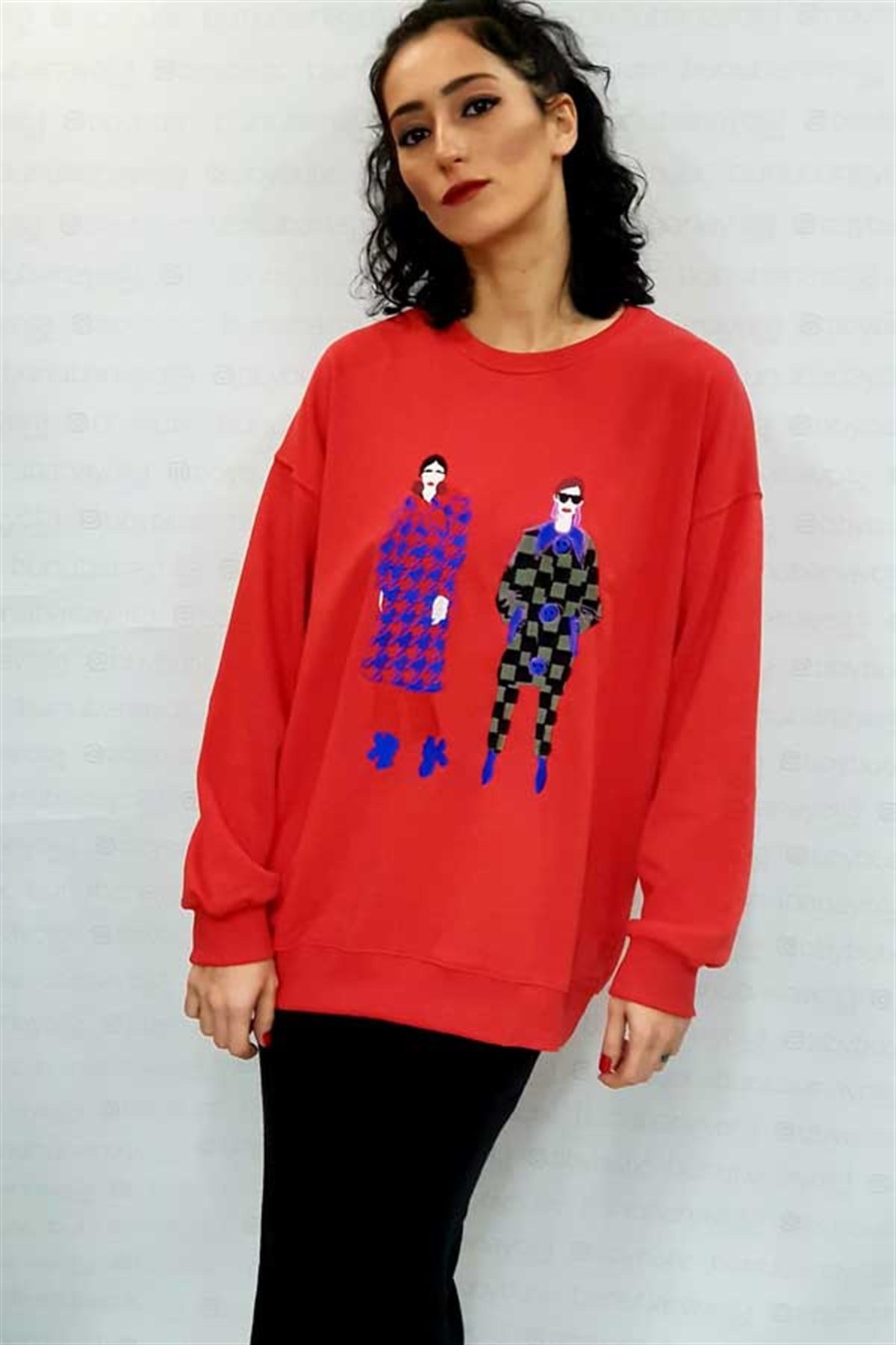Model Nakışlı Sweatshirt
