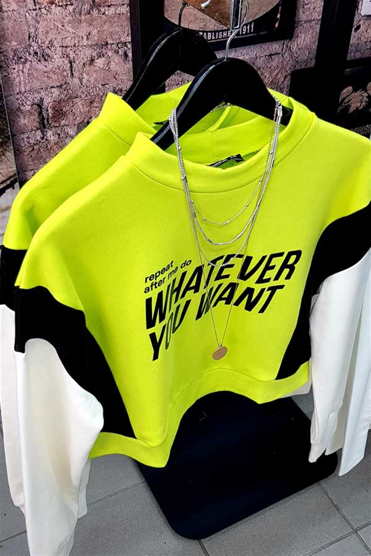 Neon Renkli Crop Sweat