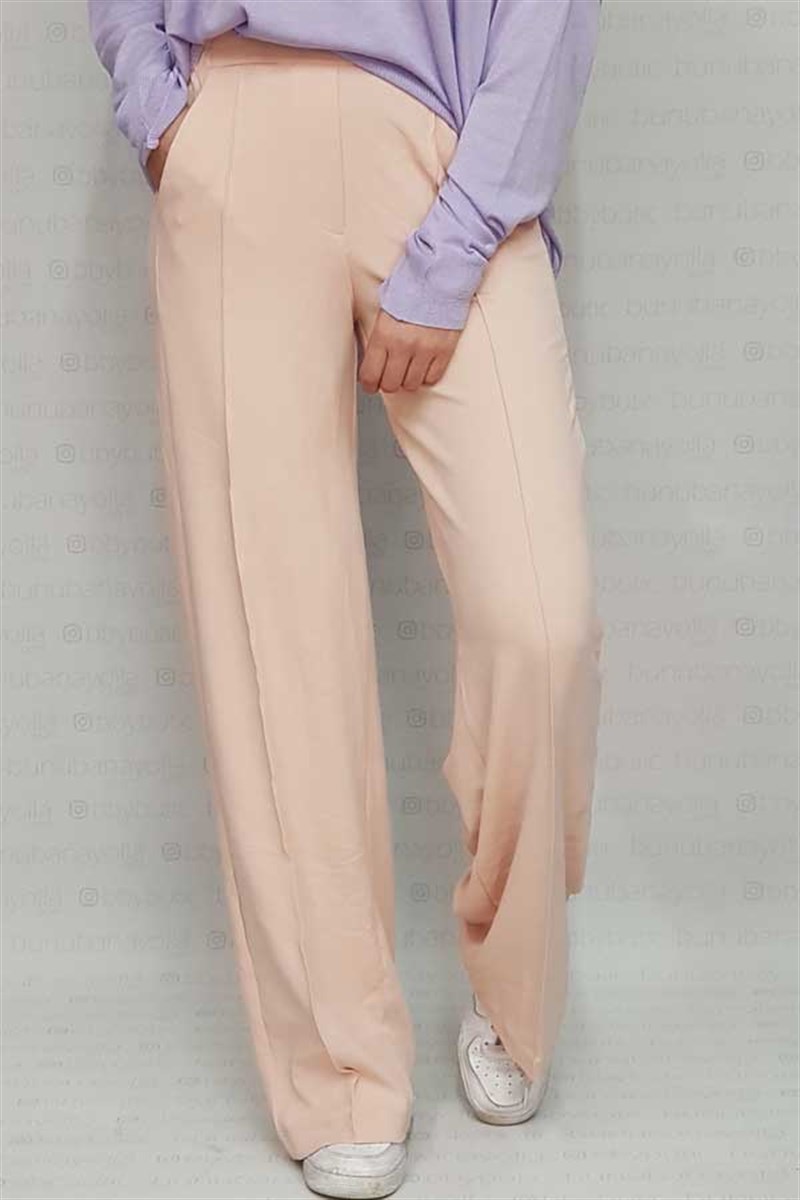 Önü Çizgi Dikiş Detaylı Salaş Pantalon