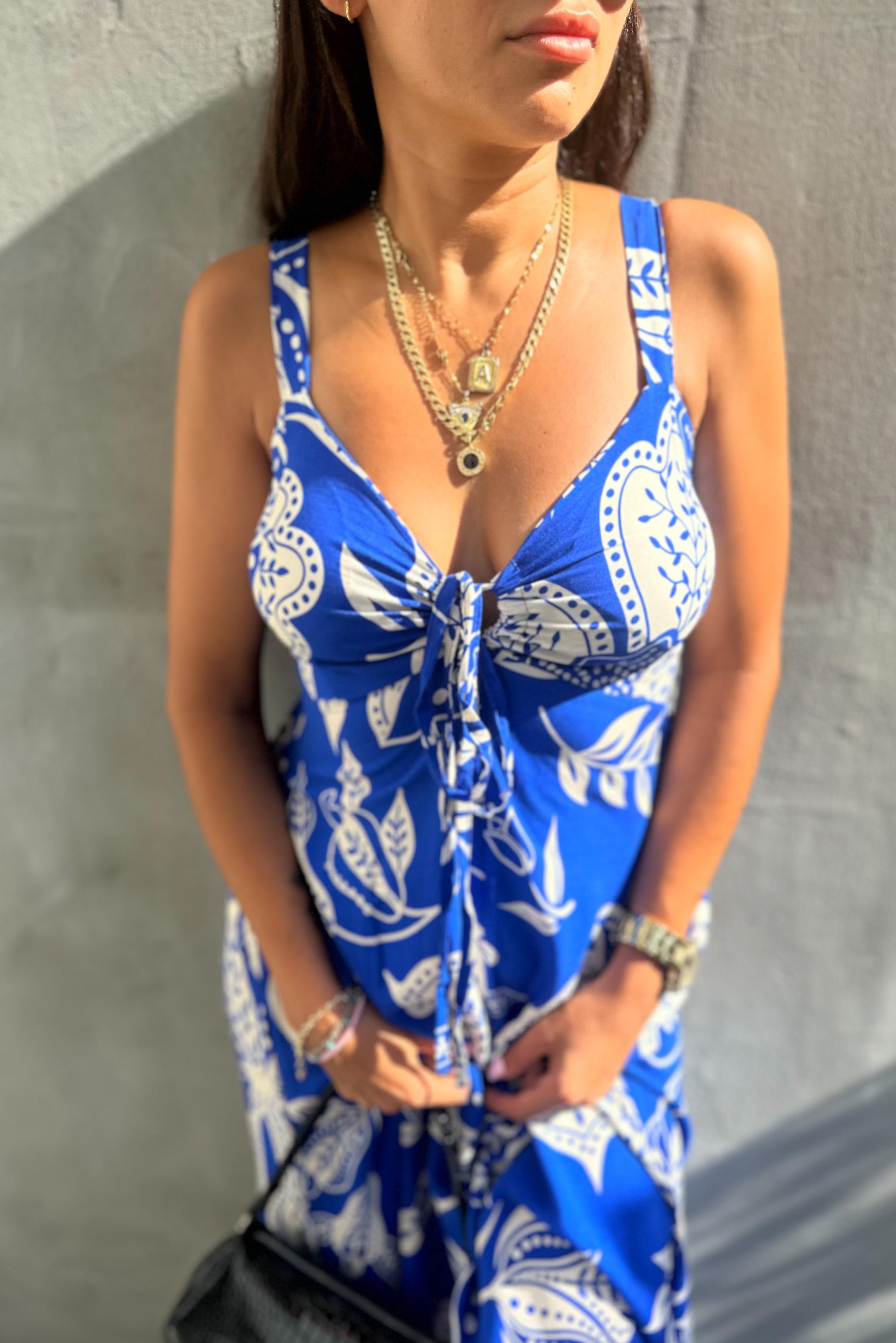 Önü Pencereli Yırtmaçlı Mavi ElbiseELBİSE