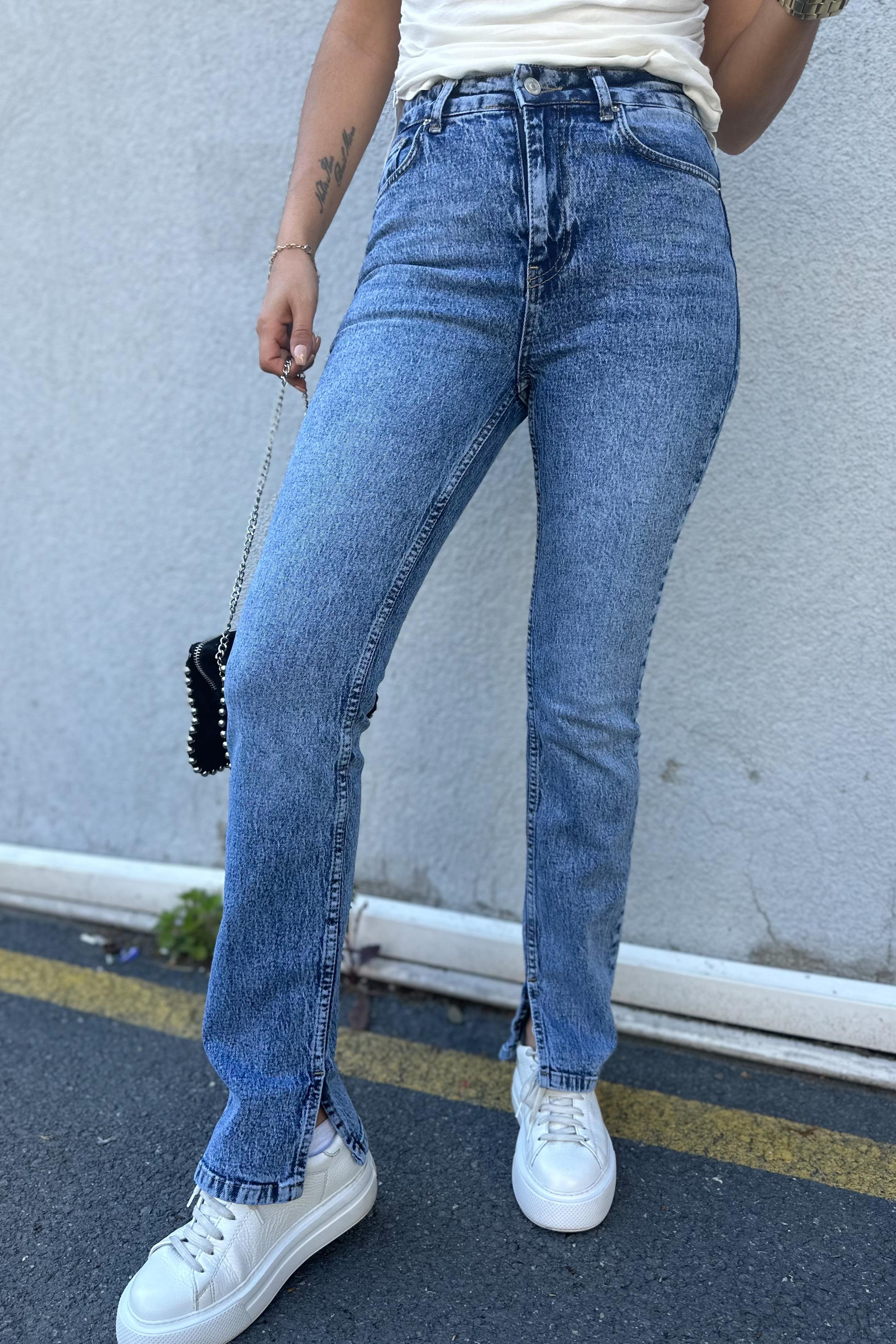 Paçalı Yırtmaçlı Detay DenimJEAN