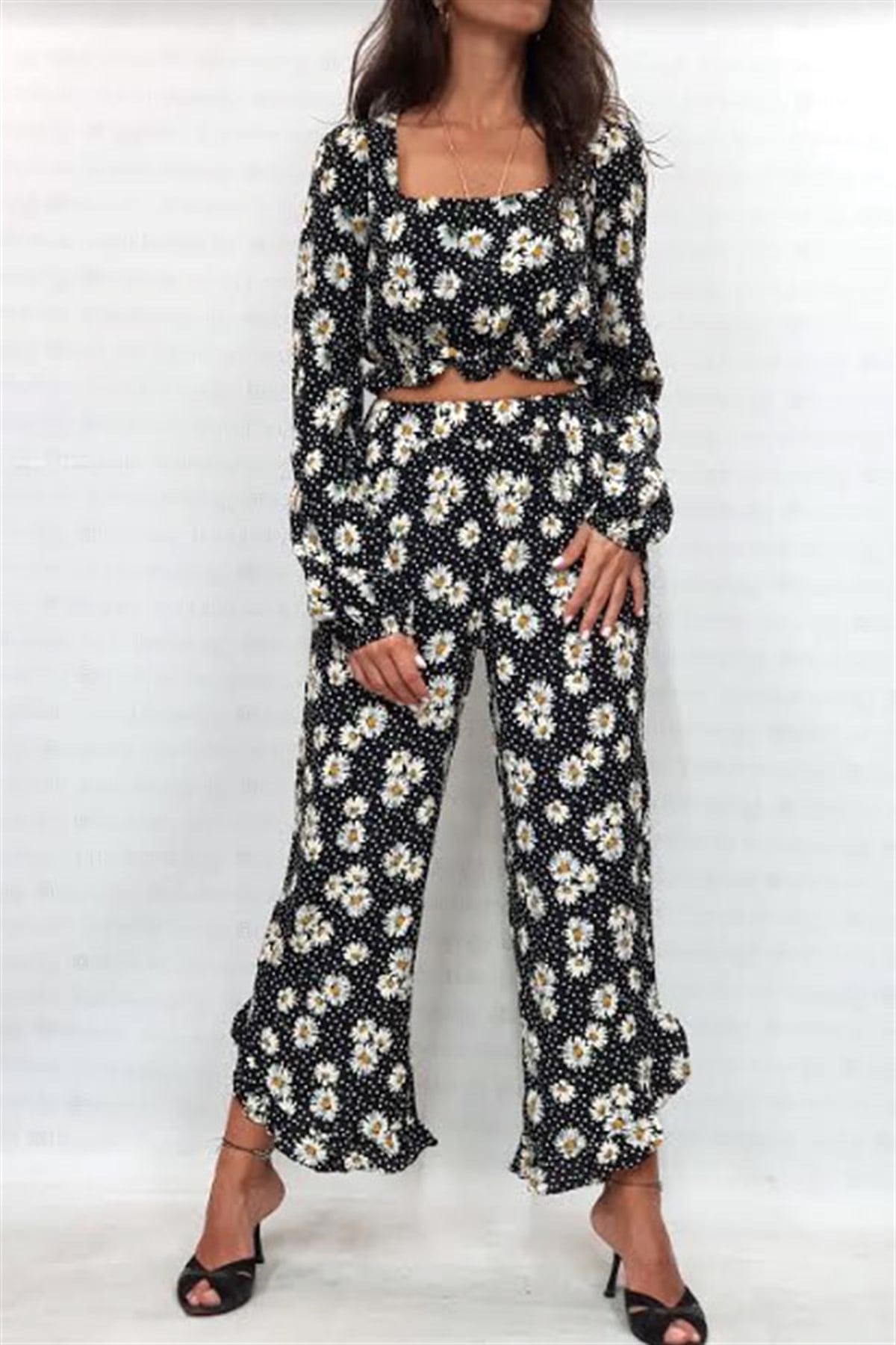 Papatyalı Crop Pantalon Takım
