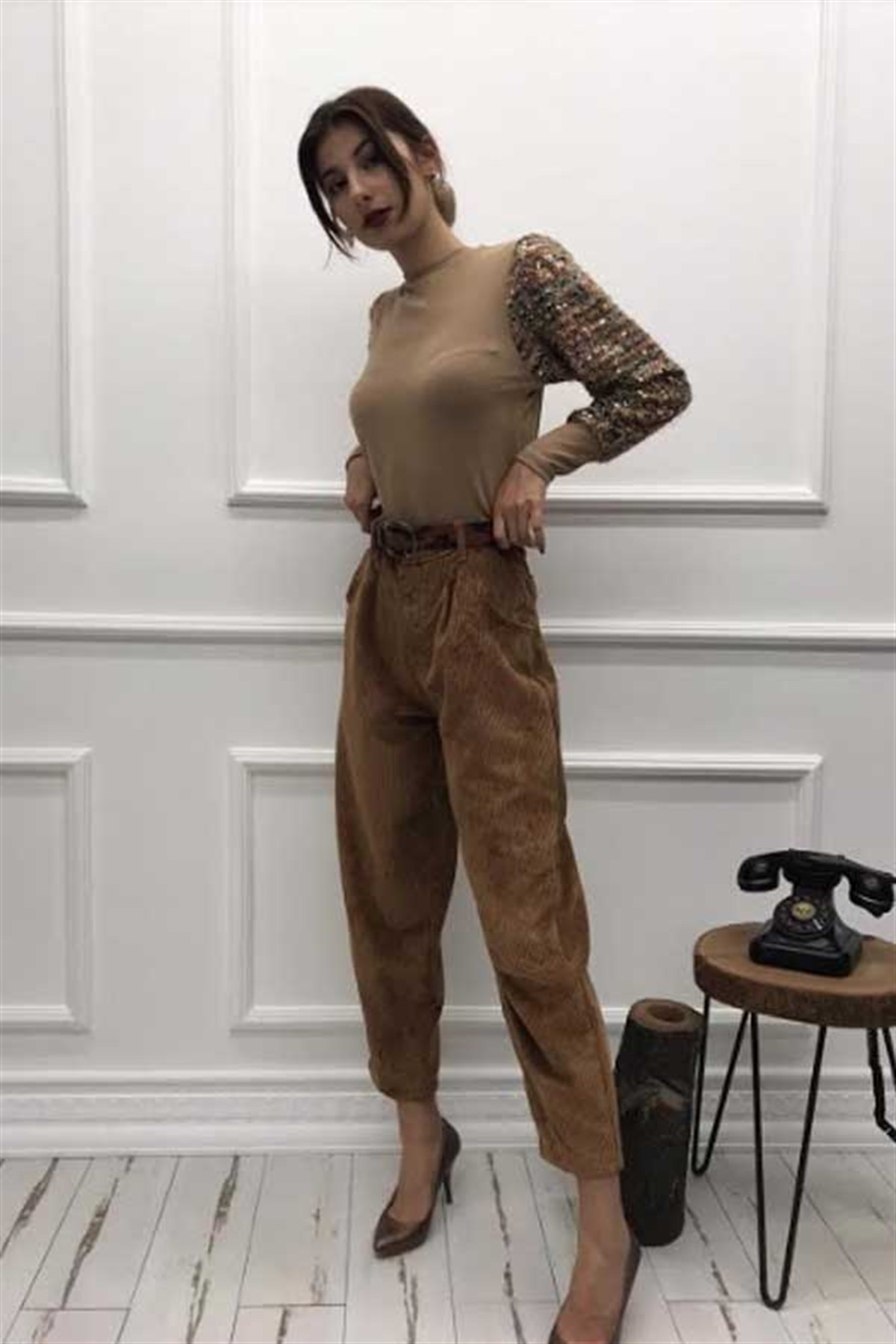 Plie Detay Fitilli Kadife Taba Pantalon