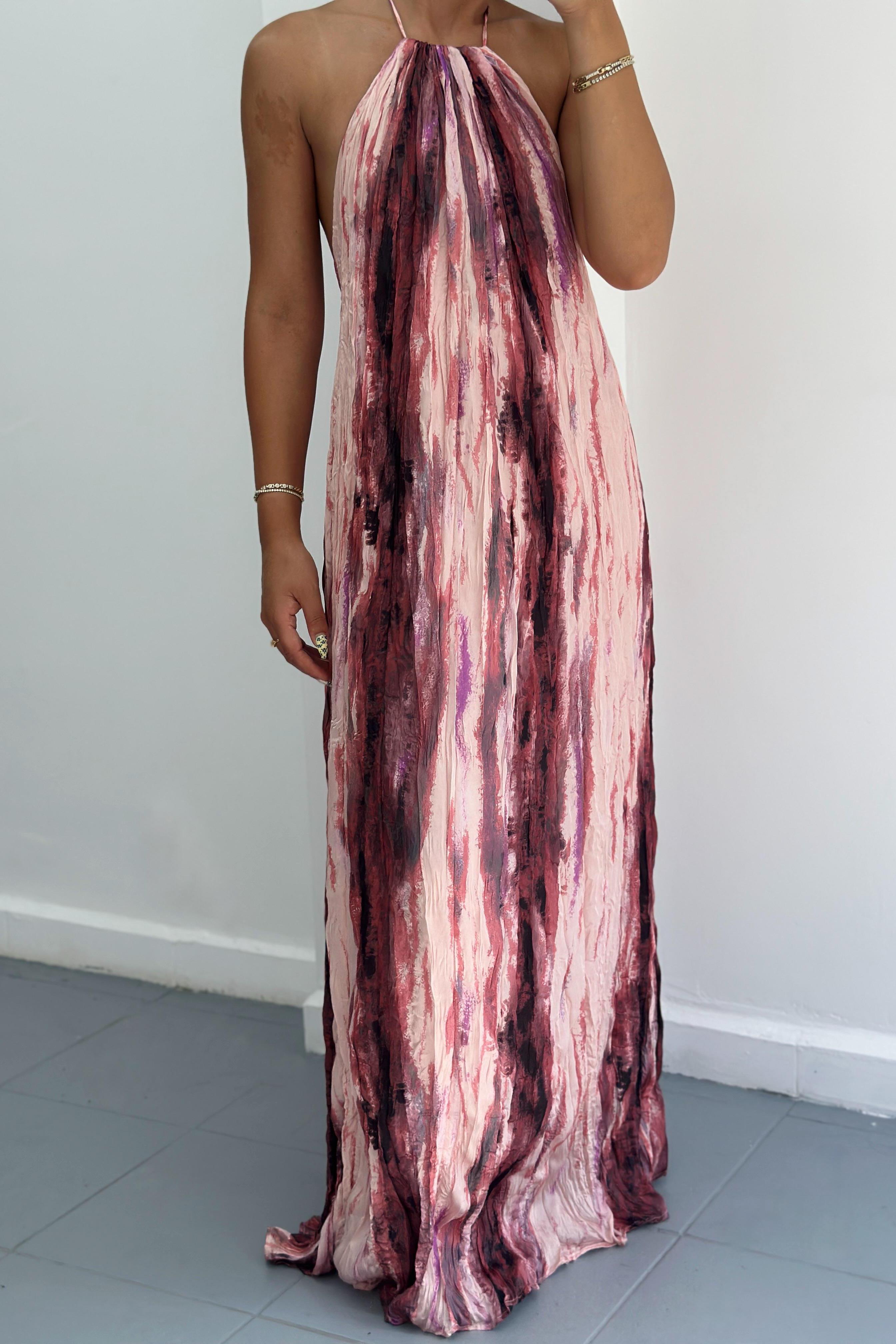 Sırt Detay Desenli Pembe ElbiseELBİSE