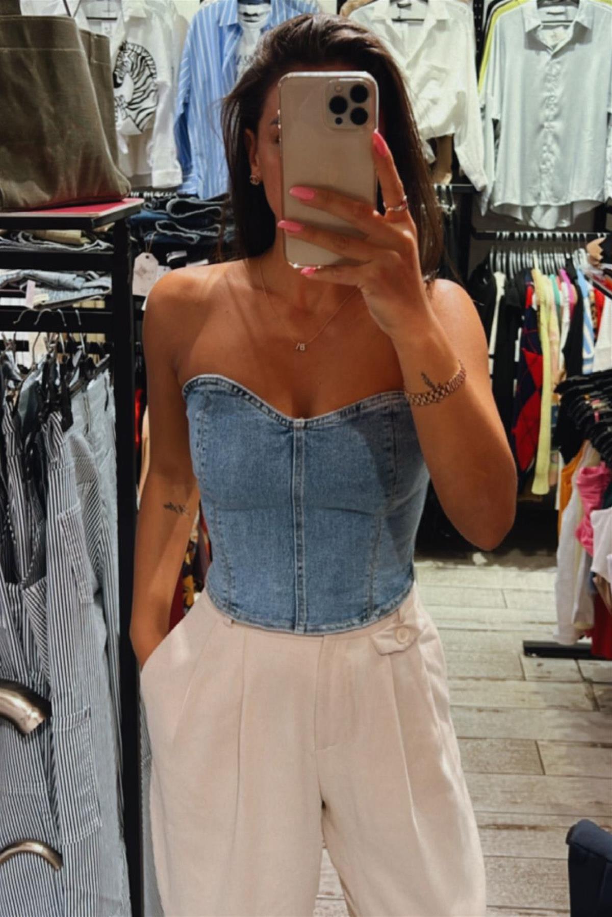 Sırtı Fermuarlı Denim Straplez BluzBLUZ