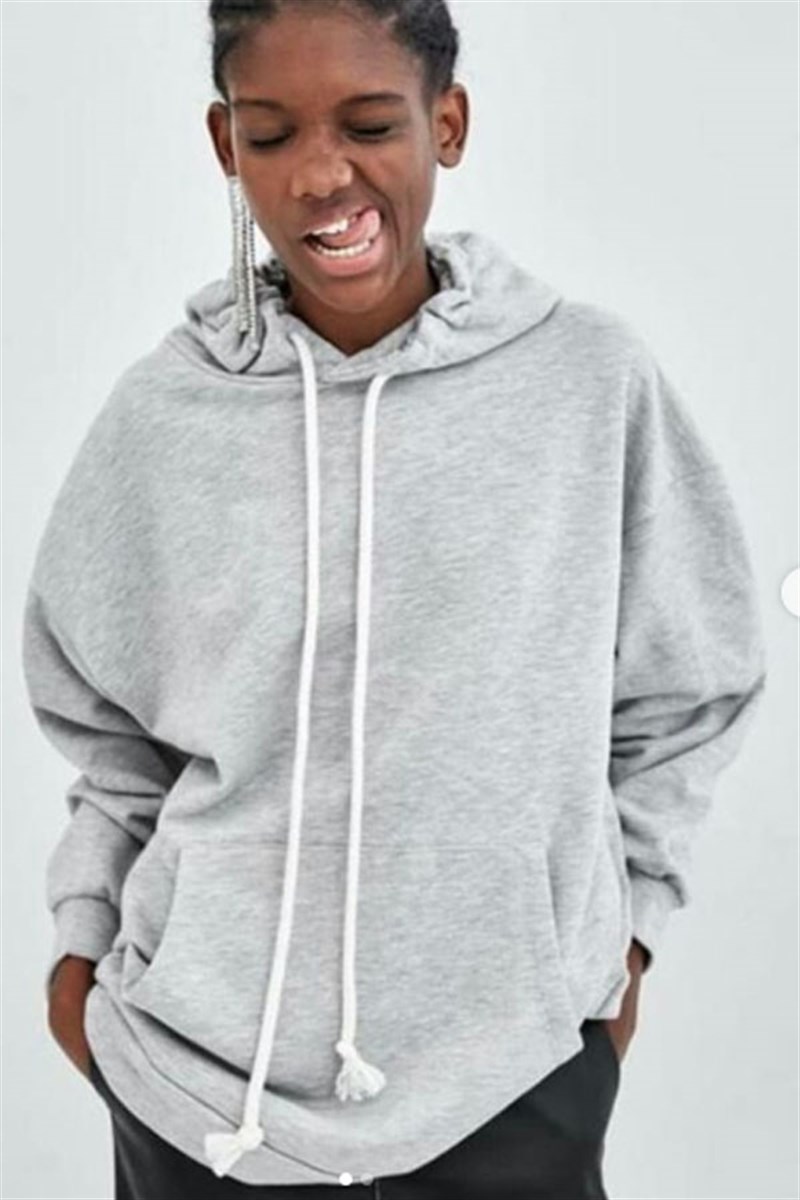 Sırtı Kalın Yazı Şeritli Sweatshirt