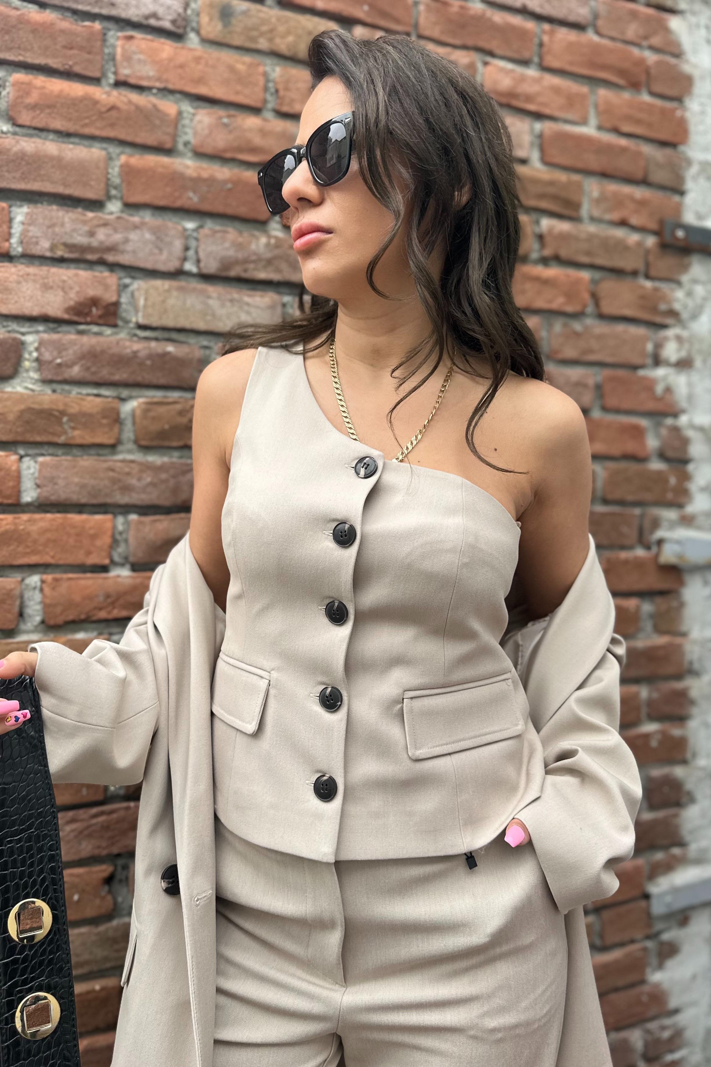 Taş Asimetrik YelekYENİ GELENLER