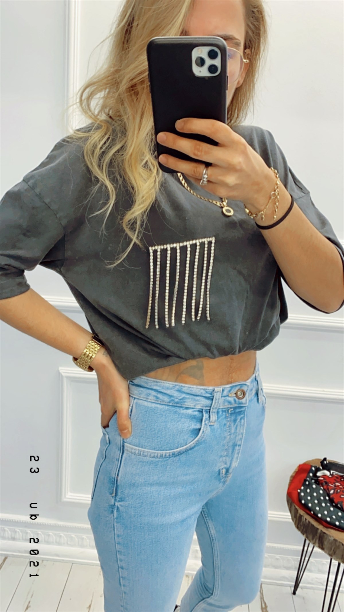 Taş Püskül Detay Orijinal Marka Tshirt