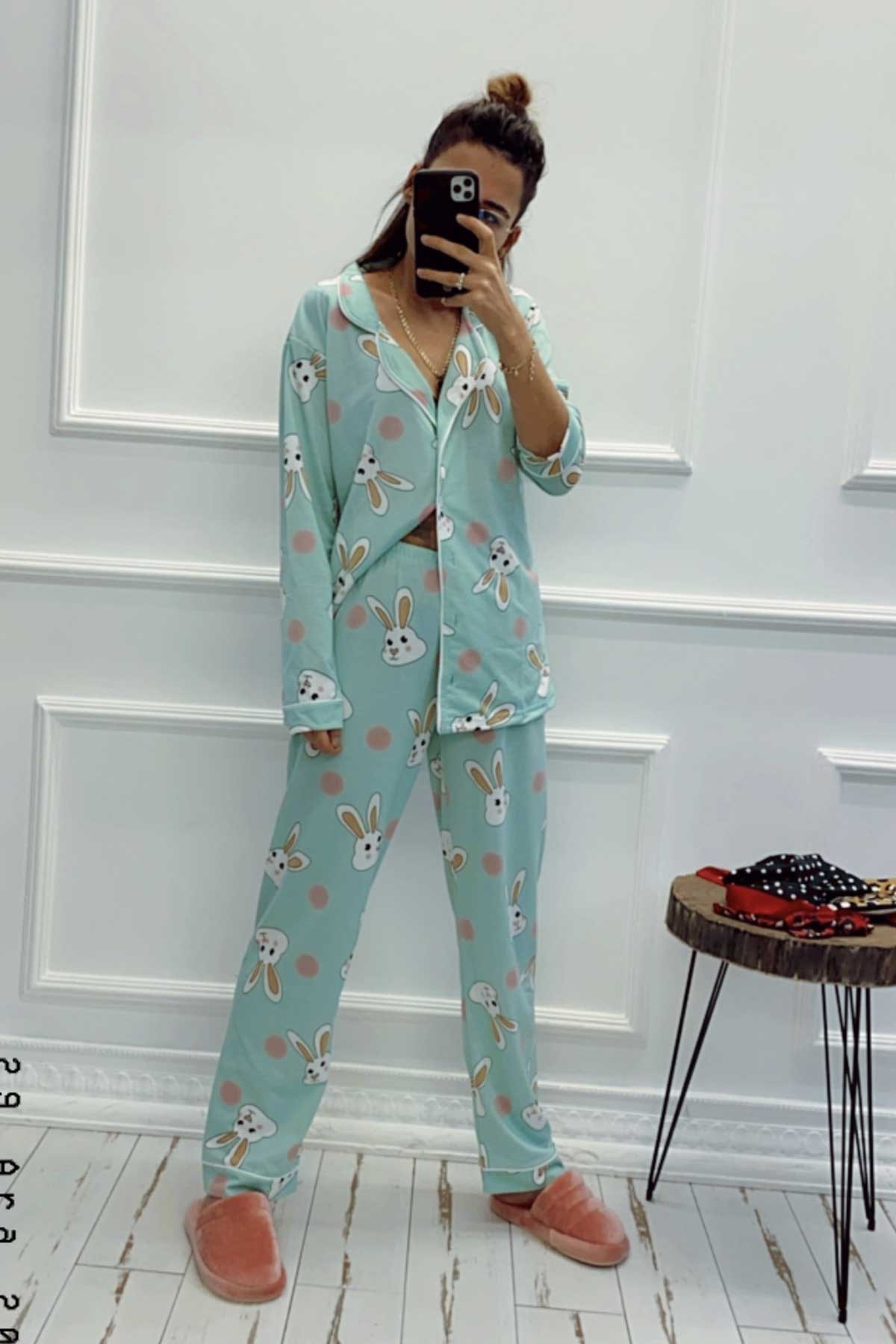 Tavşan Baskılı Göz Bantlı Pijama Takım