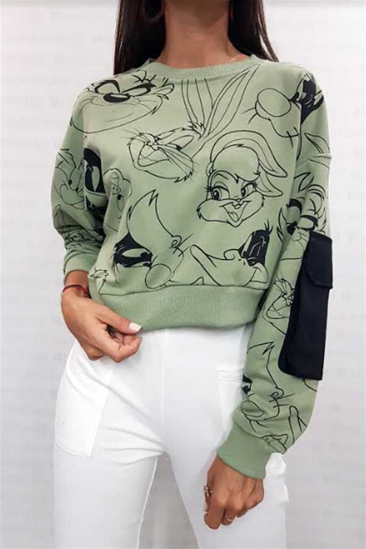 Tek Kolu Cepli Kısa Warner Sweatshirt