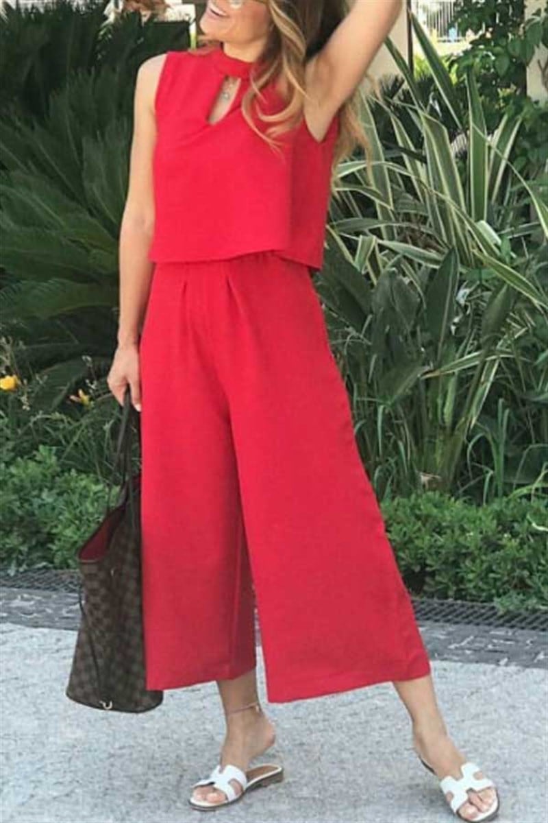 Üstü Volanlı V Dekolte Tulum