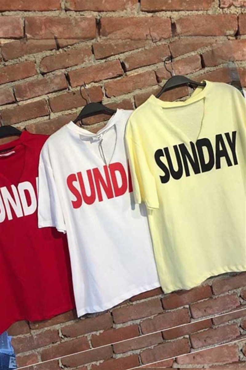 V Dekolteli Sunday Tshirt