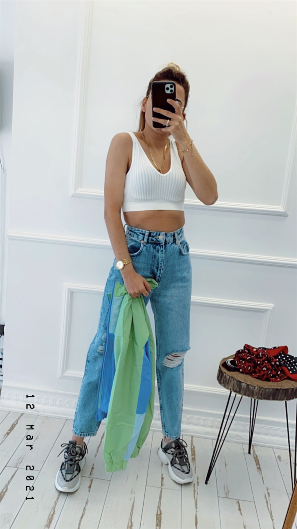 V Yaka Kırışık Crop