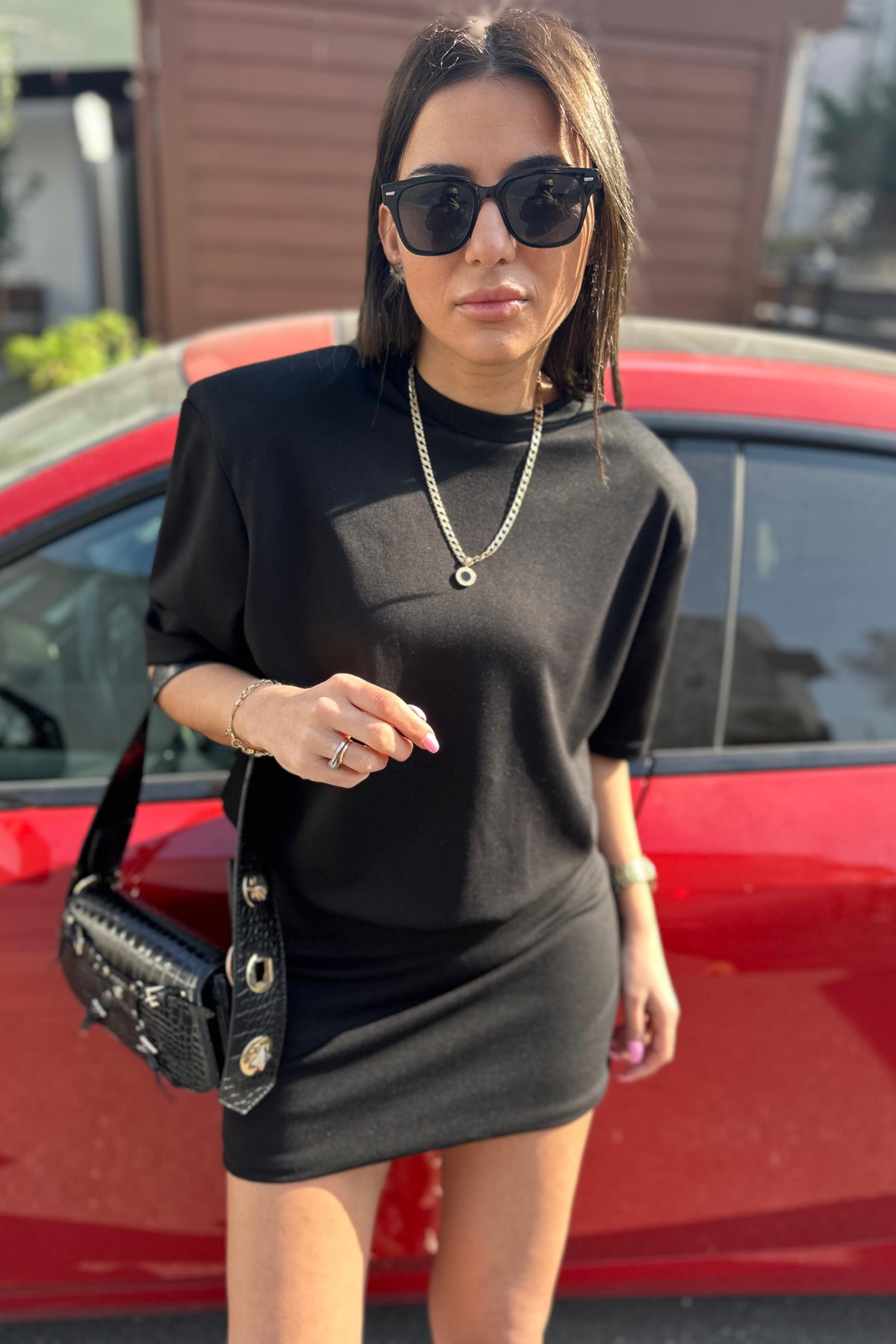 Vatkalı Siyah Basic ElbiseYENİ GELENLER