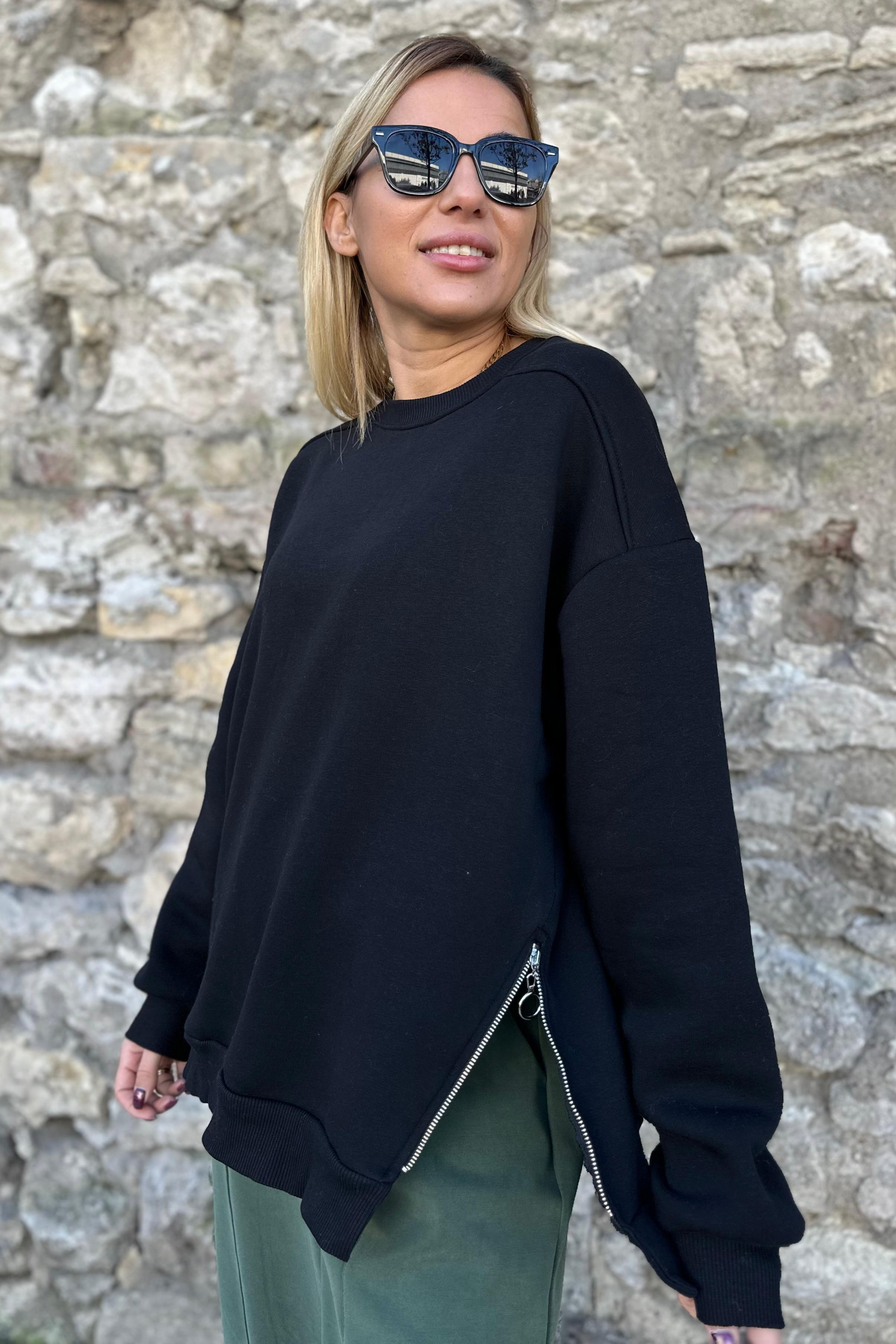 Yanları Fermuarlı Siyah SweatshirtSWEATSHİRT